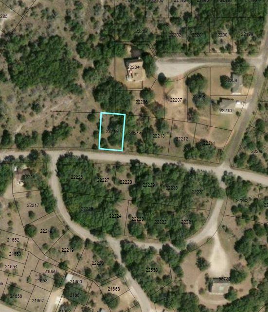 Aerial map of property and surrounding area featu