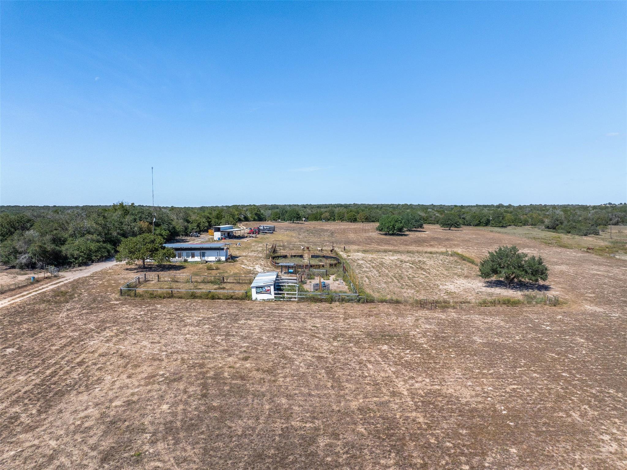 Listing photo 1 of 2135  Mule Creek Rd