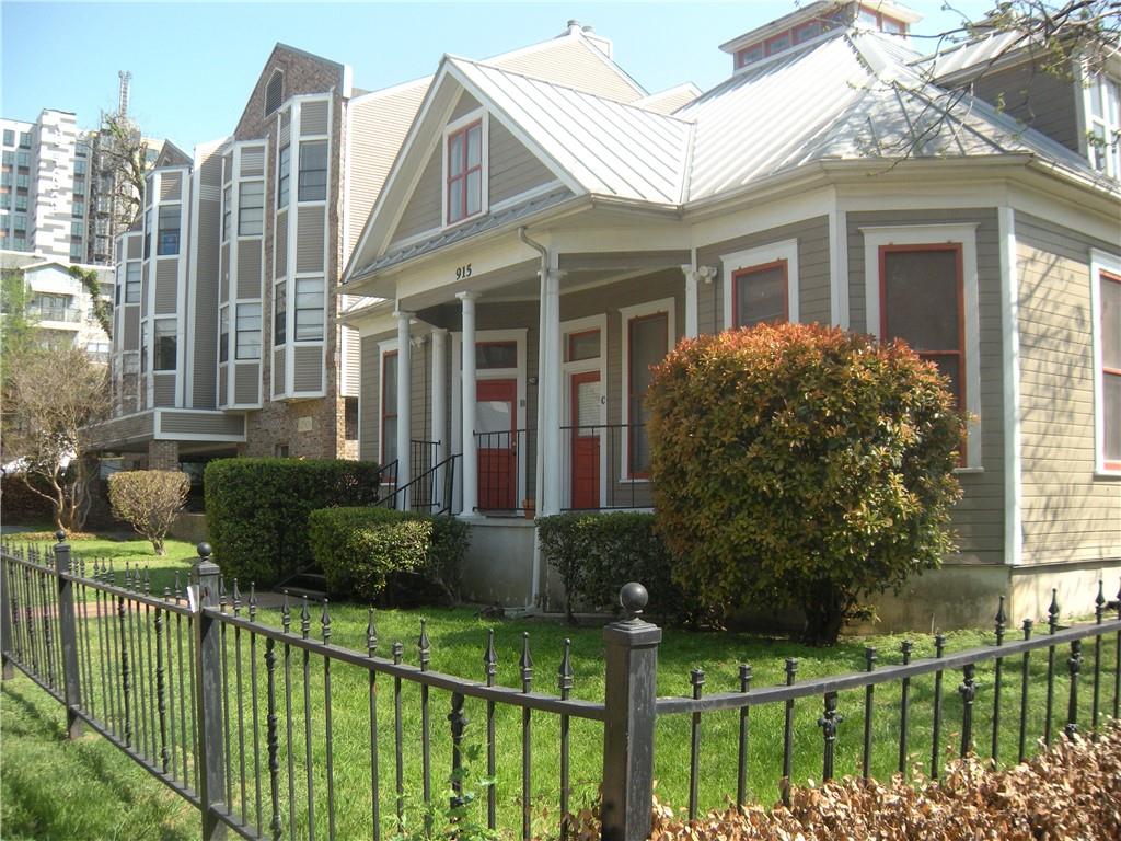 Listing photo 1 of 915 W 23rd St  #C