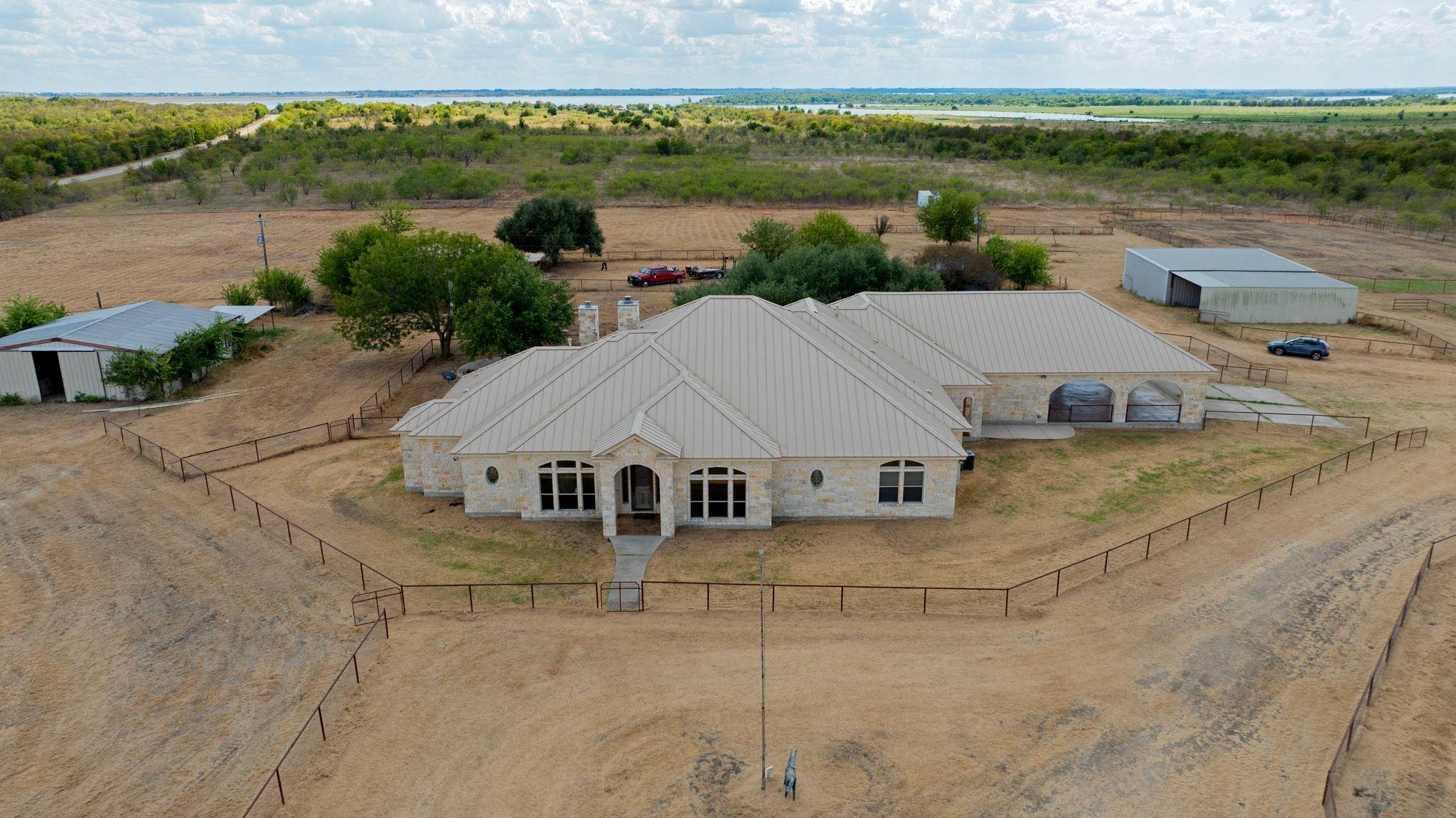 Listing photo 1 of 22300  FM  971 None