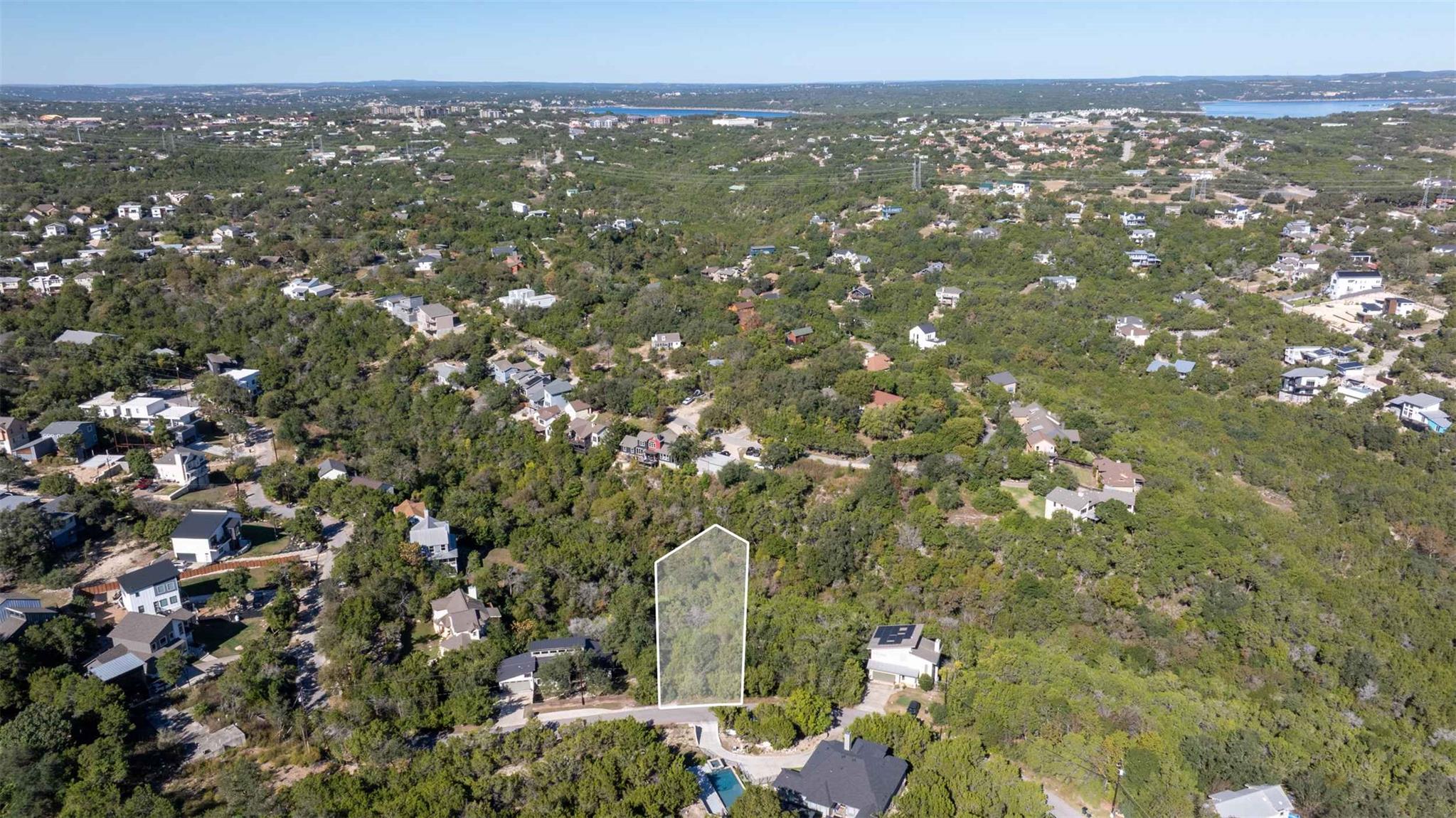 Listing photo 1 of 14414  Hunters Pass