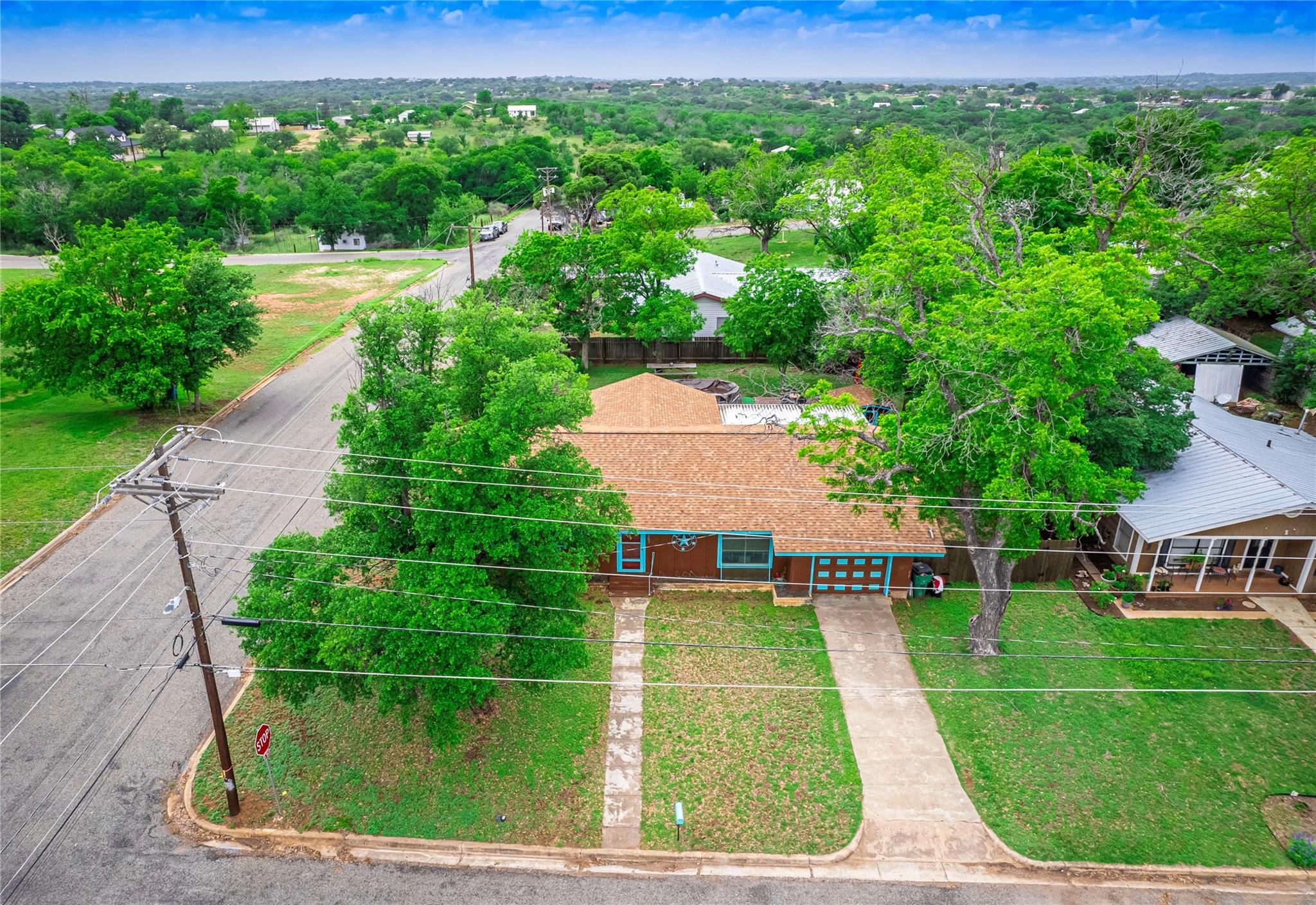 Listing photo 1 of 1207  Flag St