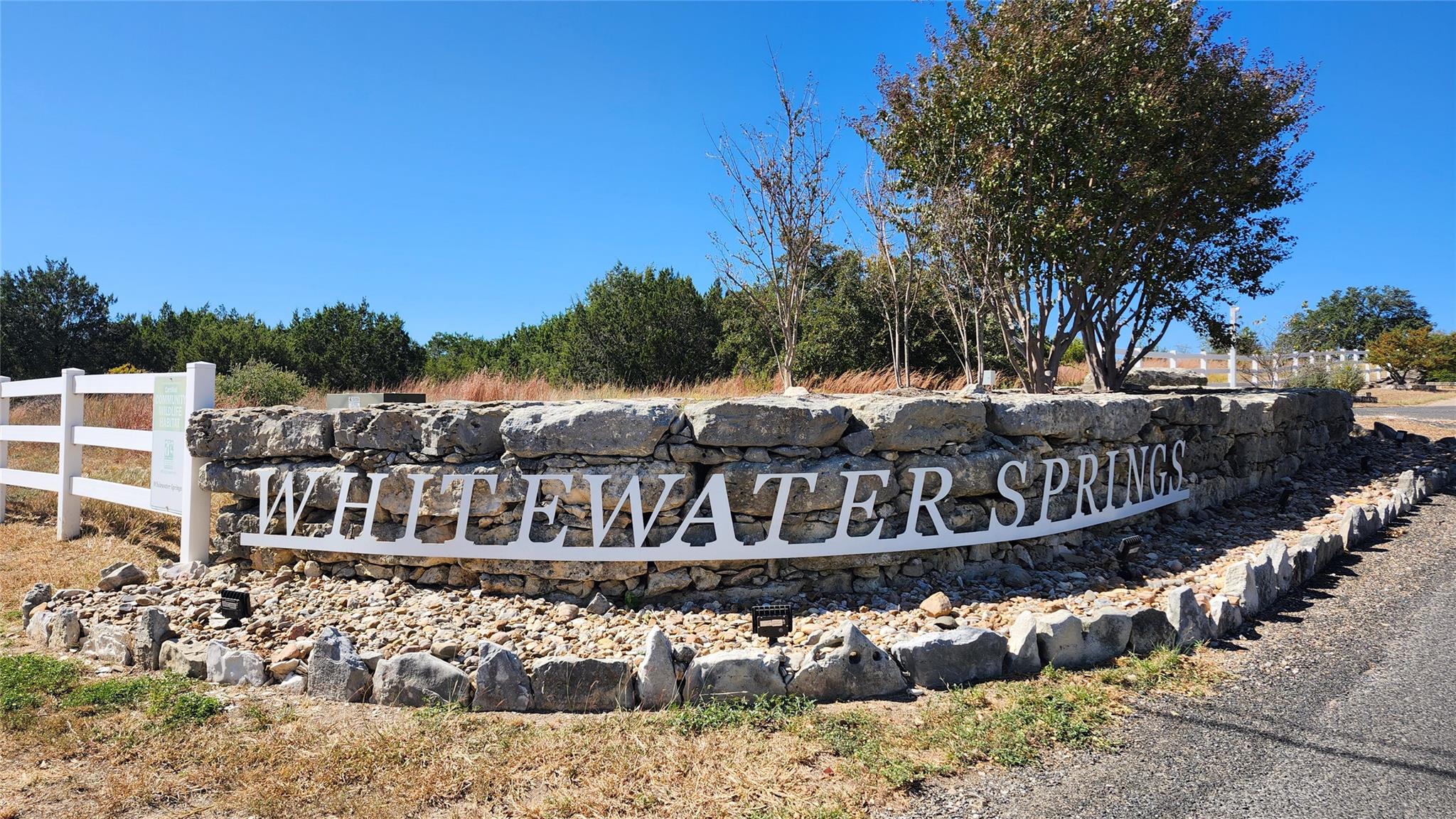 Listing photo 1 of 1.88 Acres (Lot 35)  Balcones Ridge Way