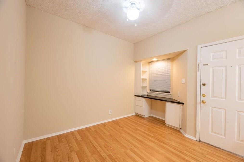 Listing photo 1 of 2818  Nueces St  #203