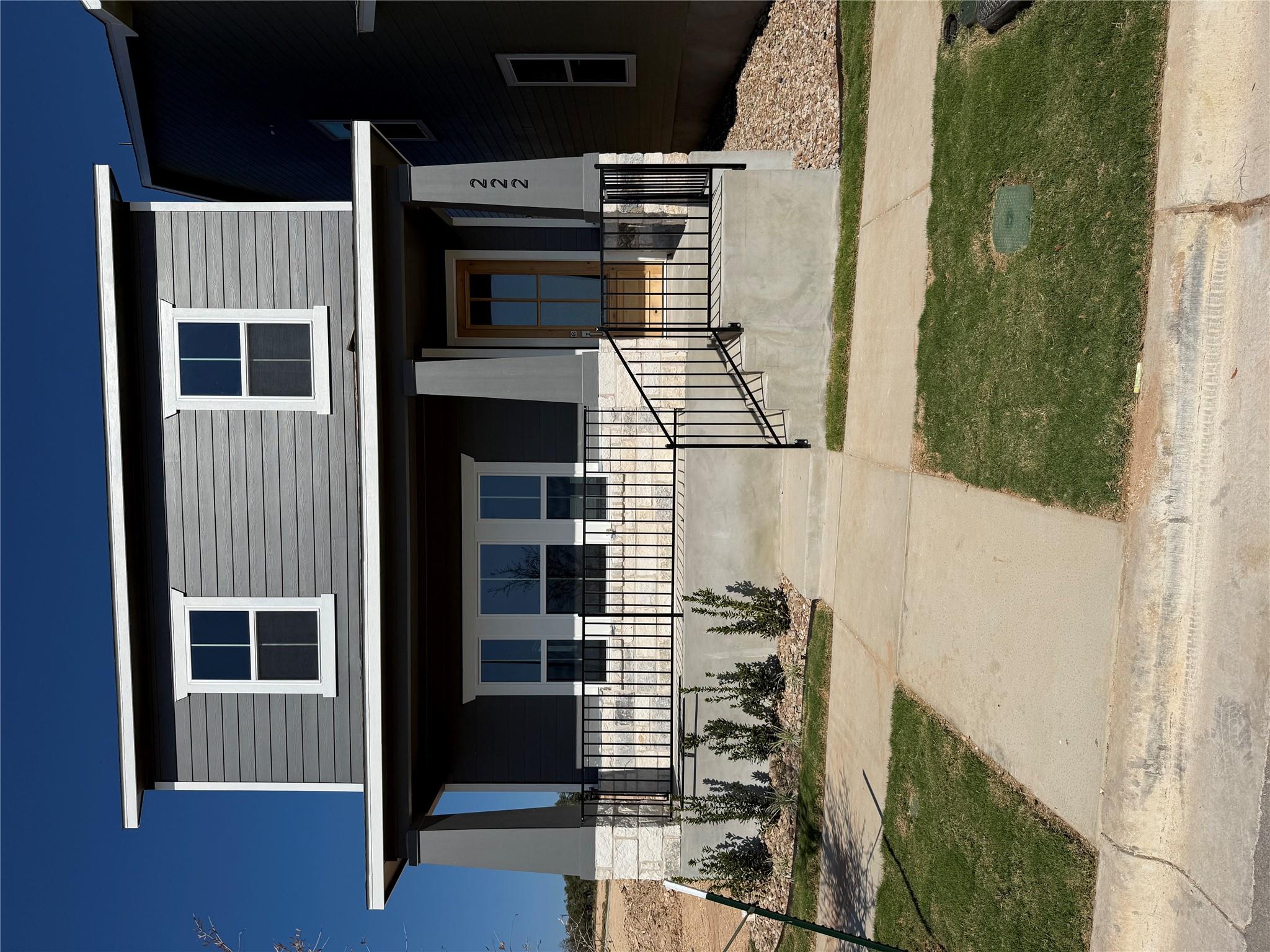 View of front of house featuring a porch