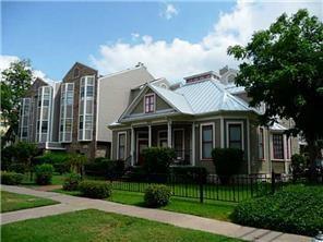 Listing photo 1 of 915 W 23rd St  #211