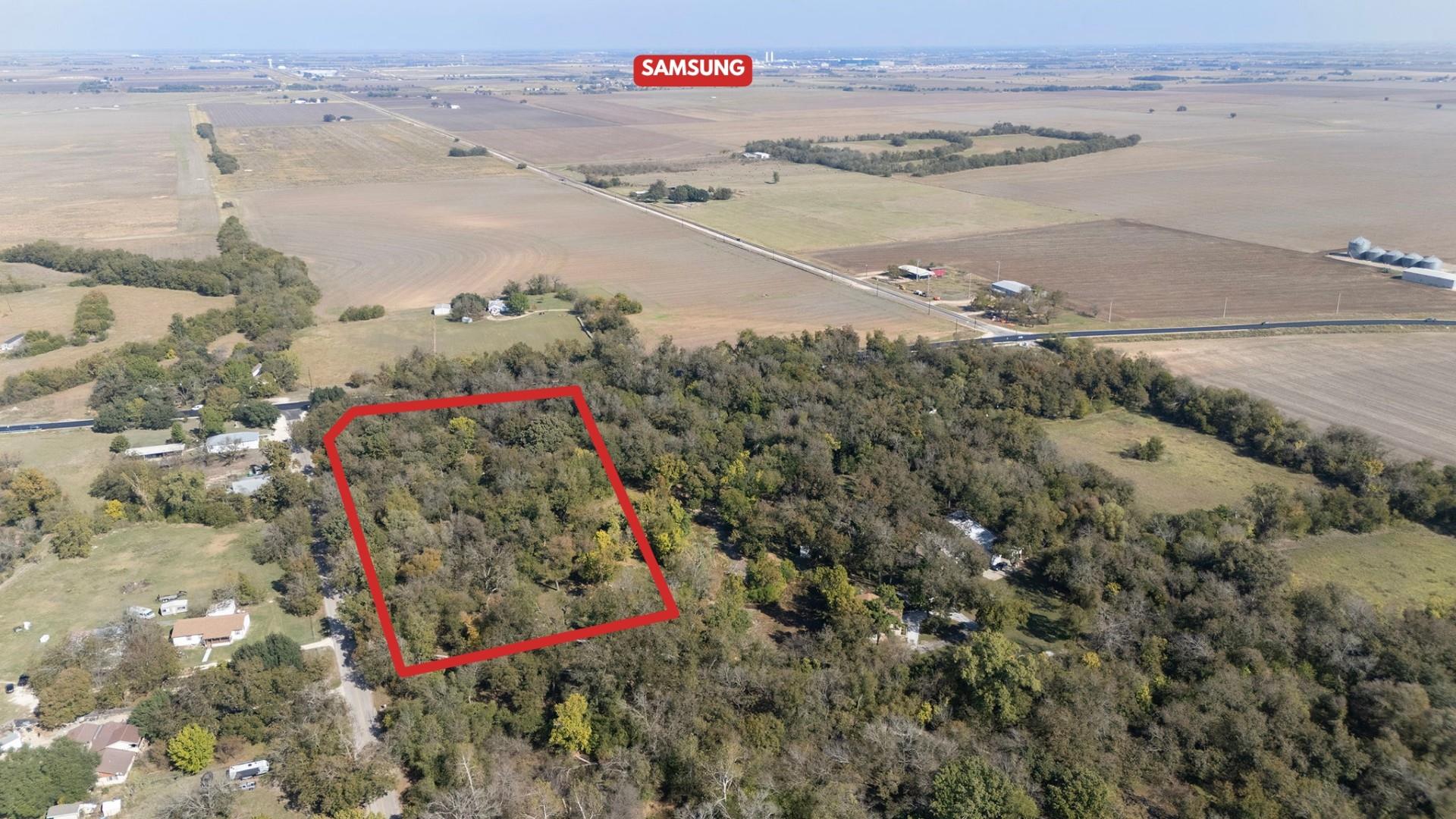 Aerial view of property's location with property 
