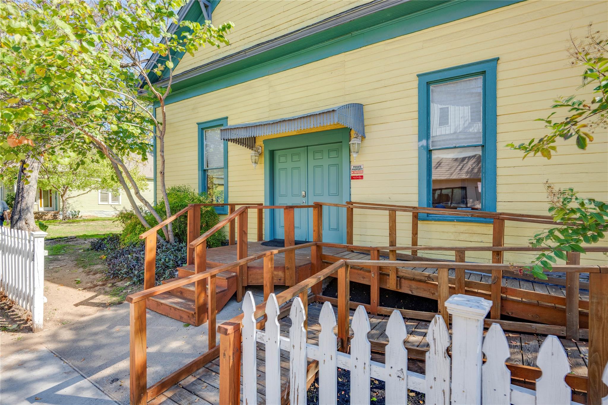 Listing photo 1 of 81  San Marcos St  #B