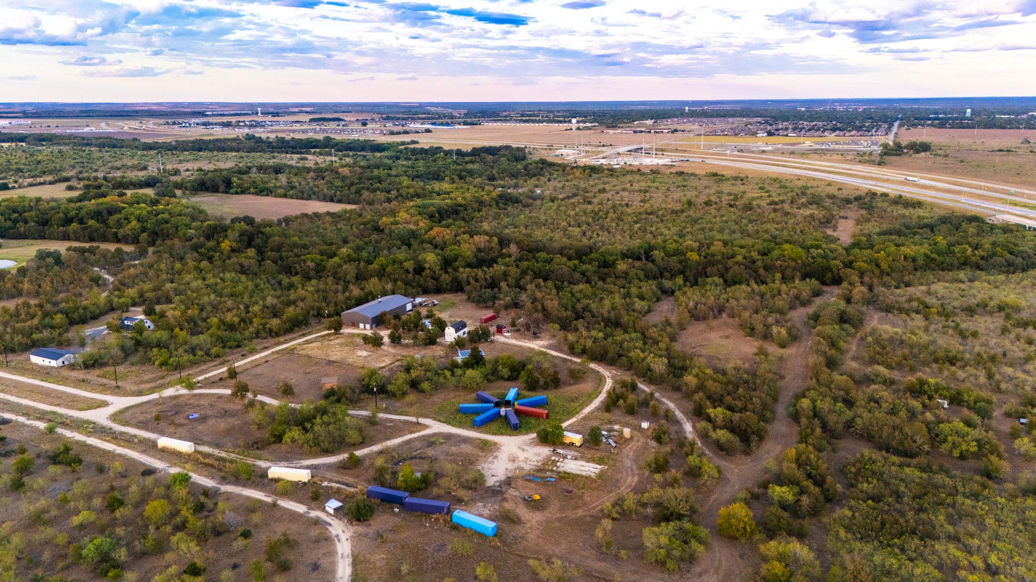 Listing photo 1 of 1501  Boggy Creek Rd