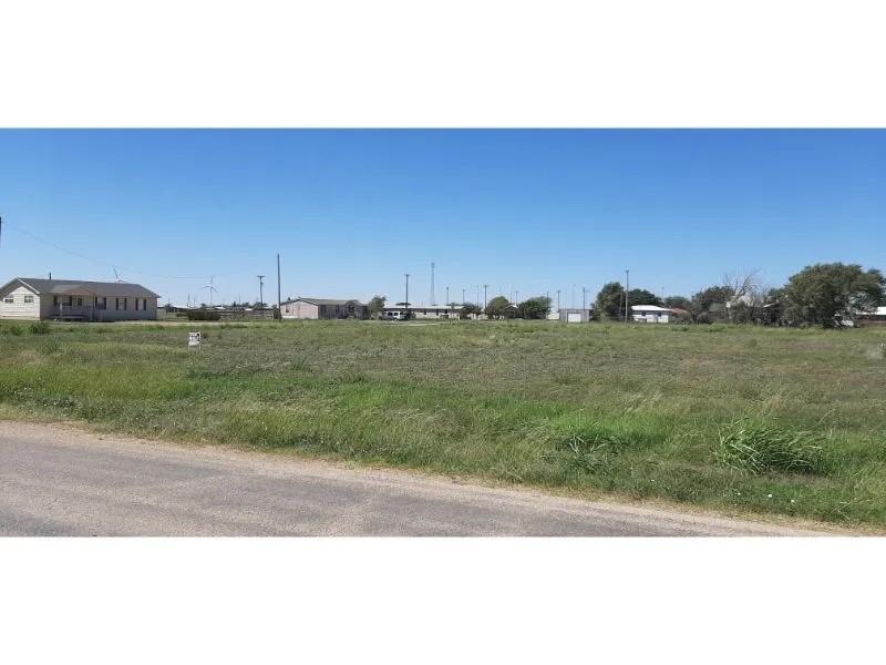 Listing photo 1 of 523  P Ave