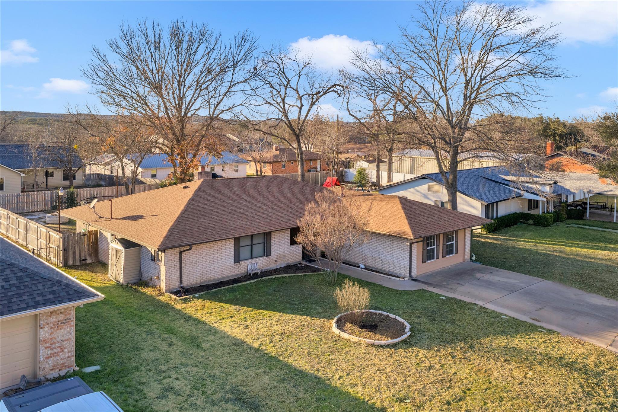 Listing photo 1 of 213  Corder Ln