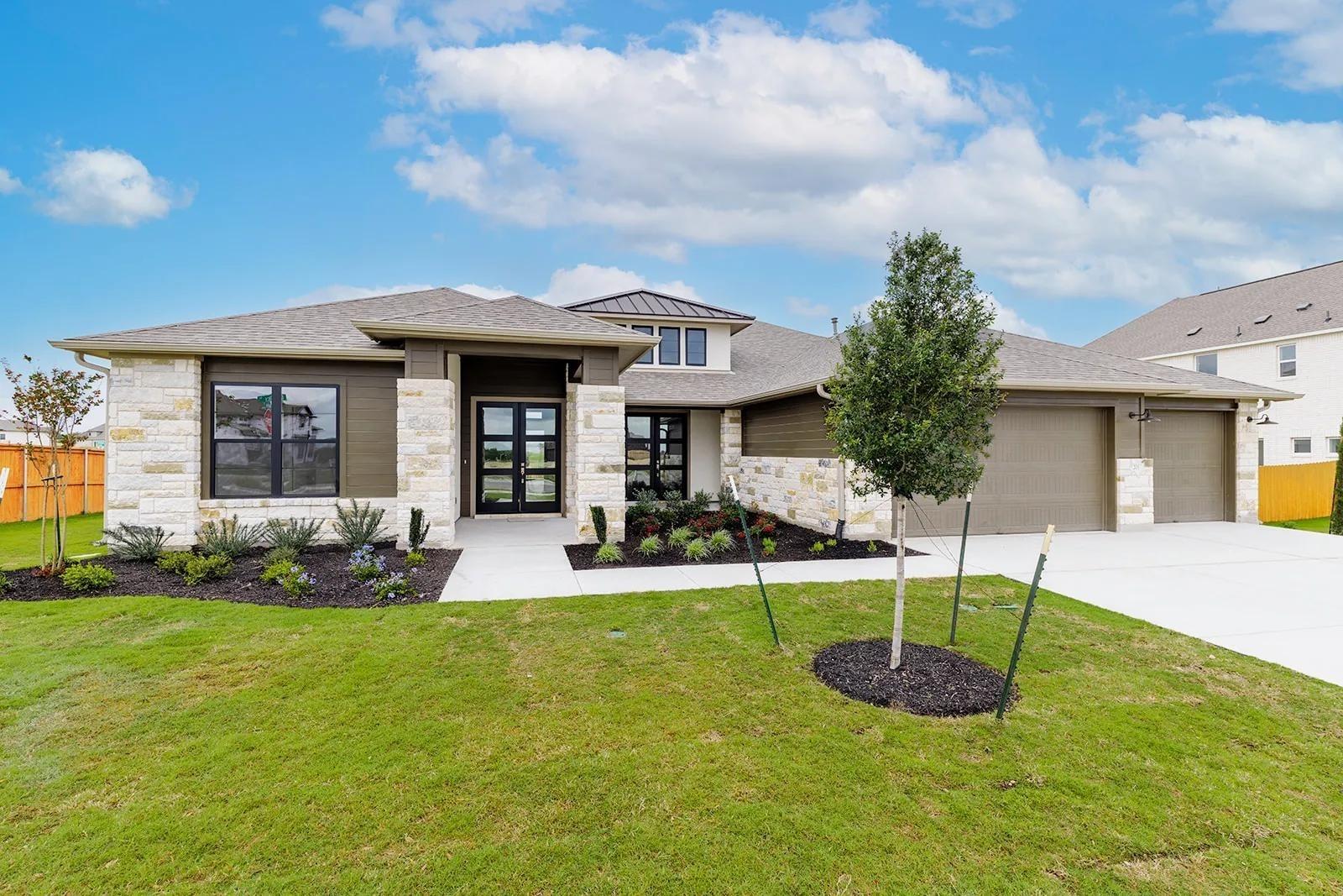 Listing photo 1 of 201  Clancy Dr