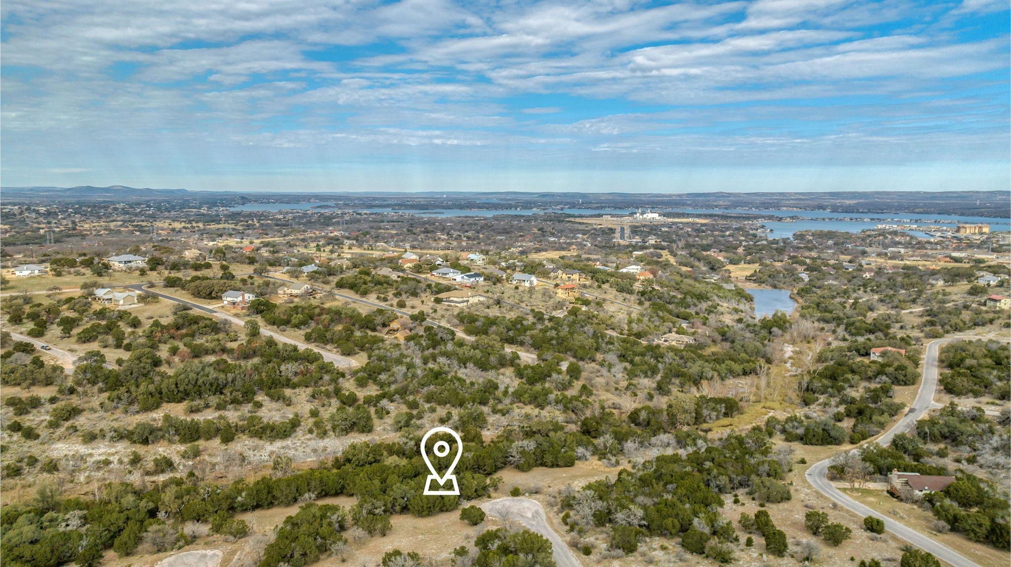 Aerial view of property's location featuring a la