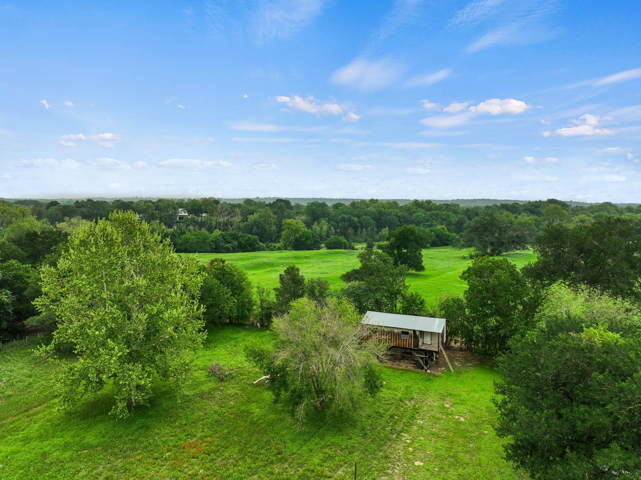 Listing photo 1 of 429  Hidden Shores Rd