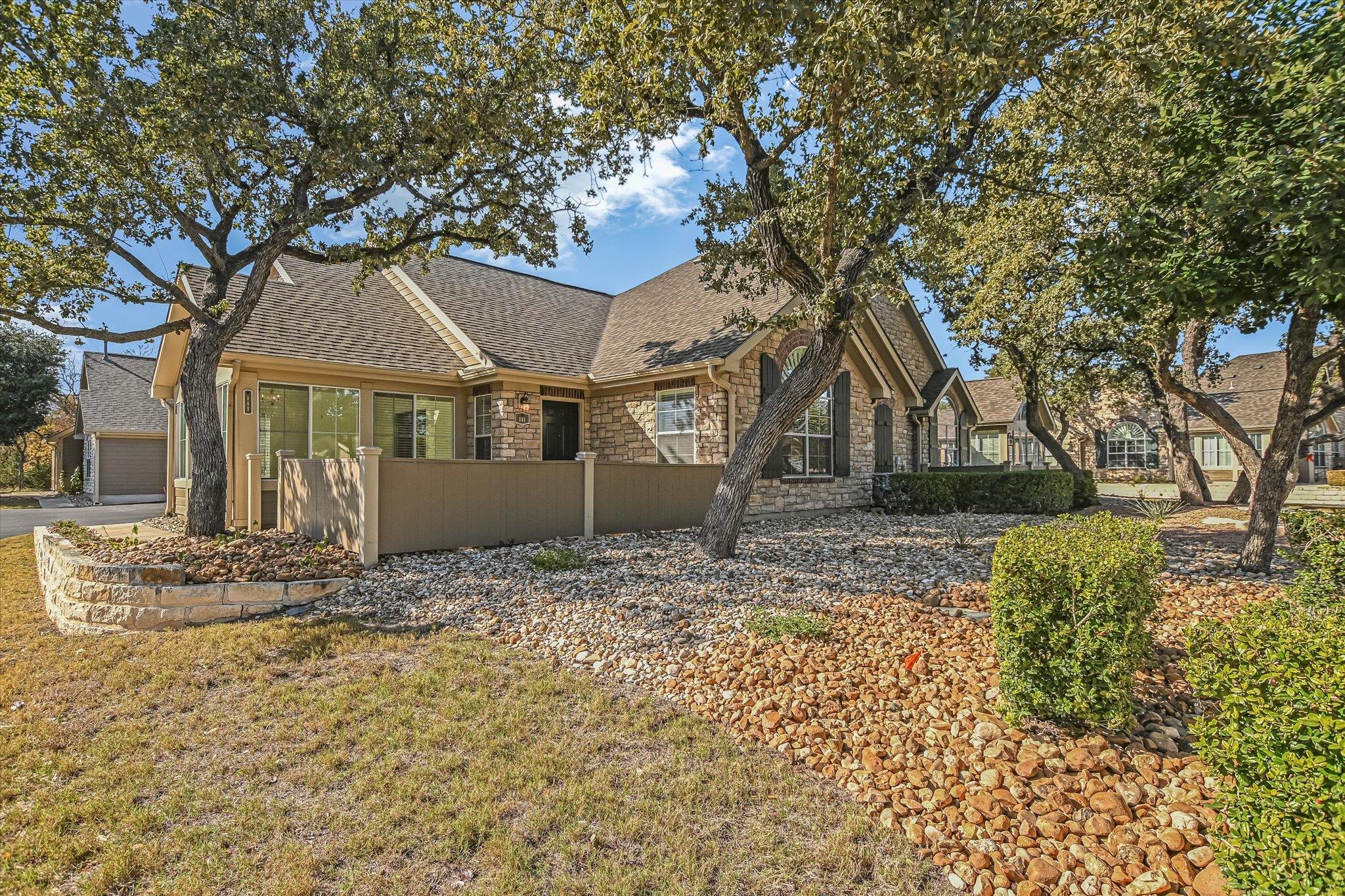Listing photo 1 of 30  Wildwood Dr  #111