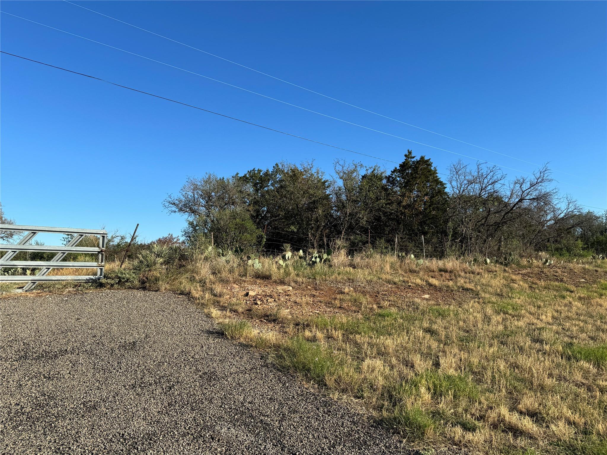 Listing photo 1 of 6939  FM 690 None