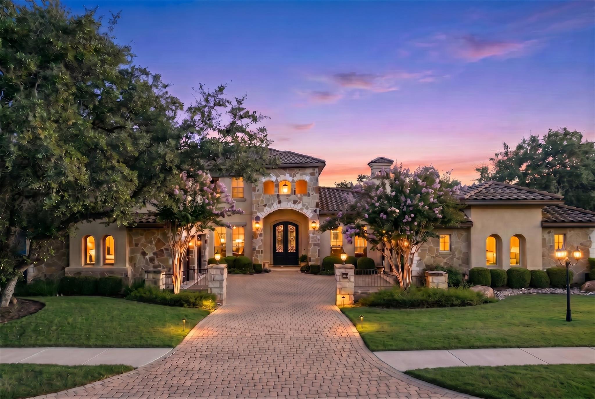 Listing photo 1 of 504  Black Wolf Run