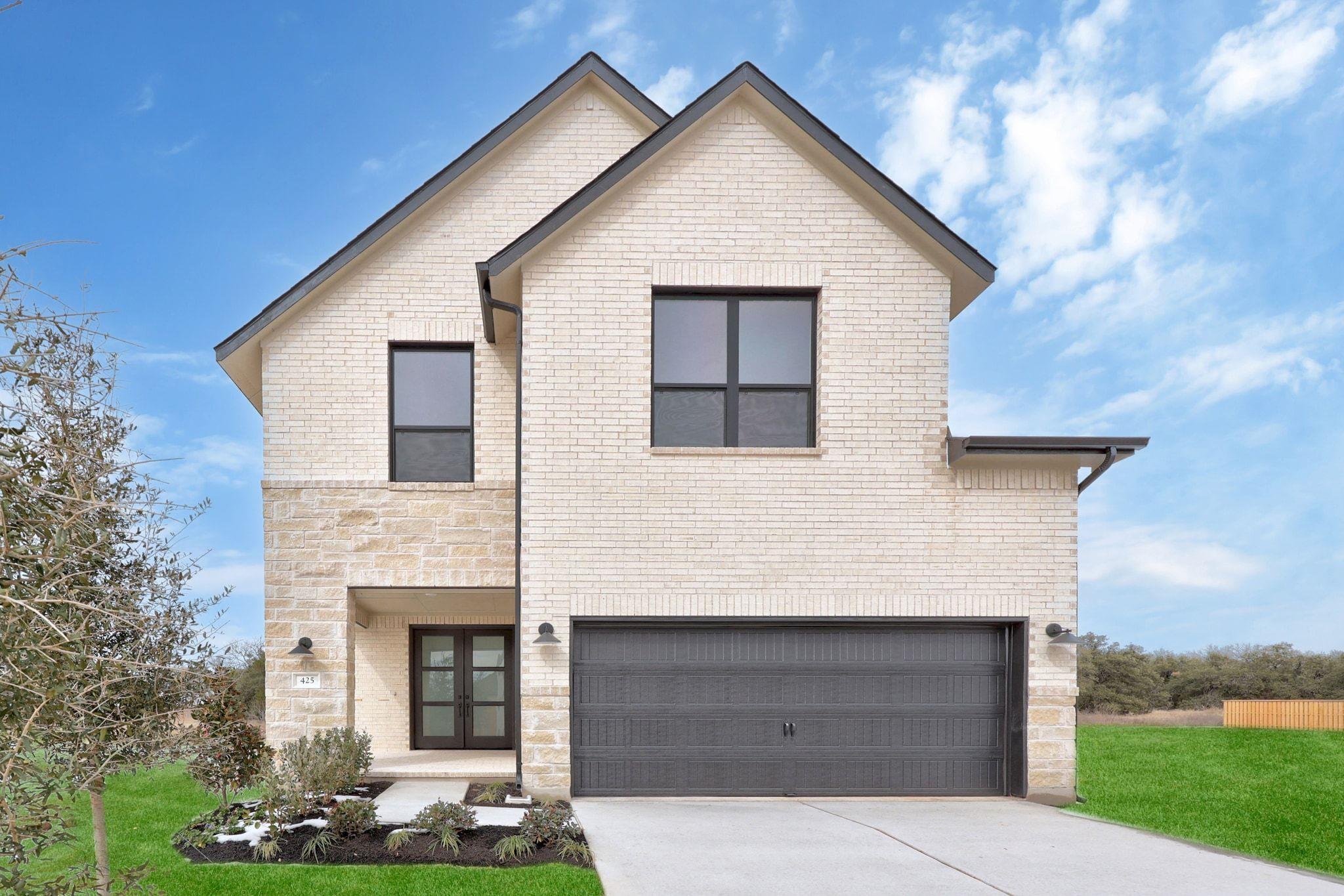 Listing photo 1 of 425  Buckaroo Dr