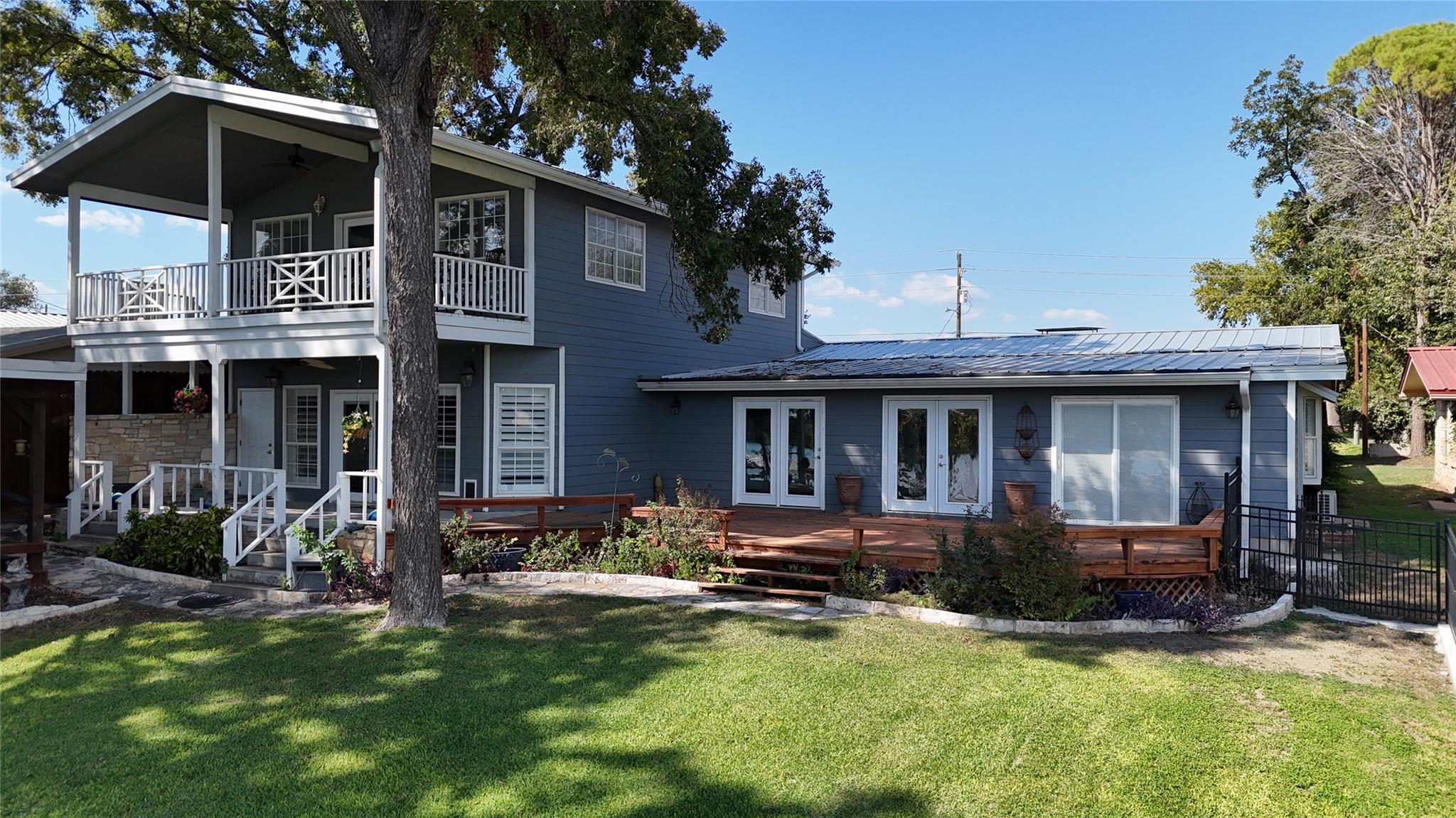 1912  Bluebonnet Ln 매물 사진 1