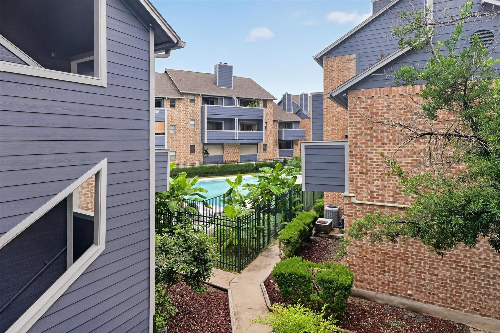 Listing photo 1 of 2500  Burleson Rd  #615