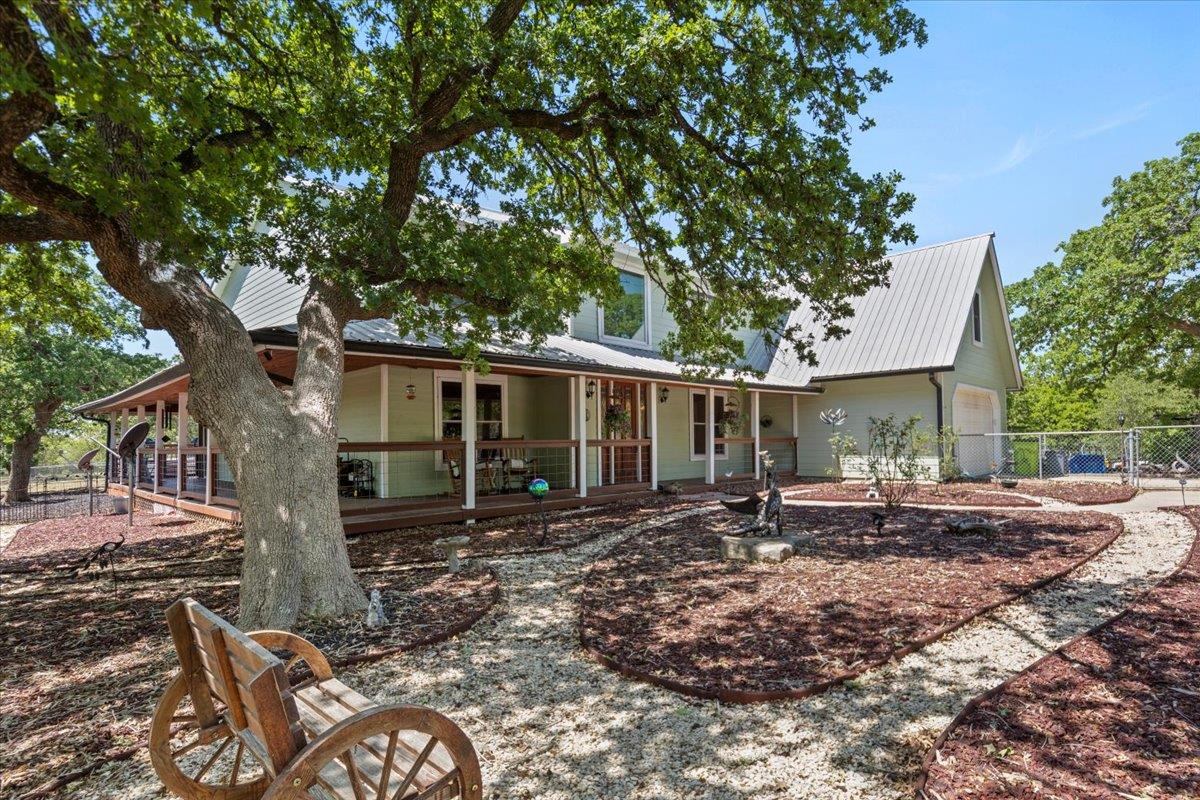Listing photo 1 of 550  League Line Rd