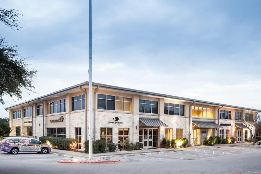 Listing photo 1 of 1008  Ranch Road 620 None S #200