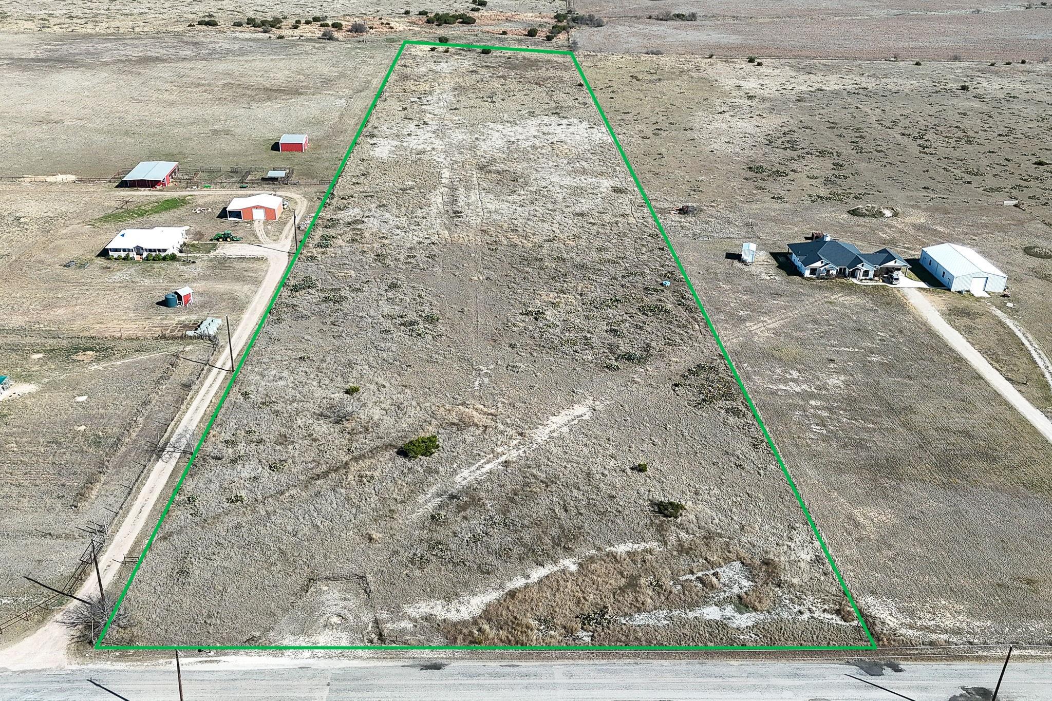 Map / location featuring property parcel outlined