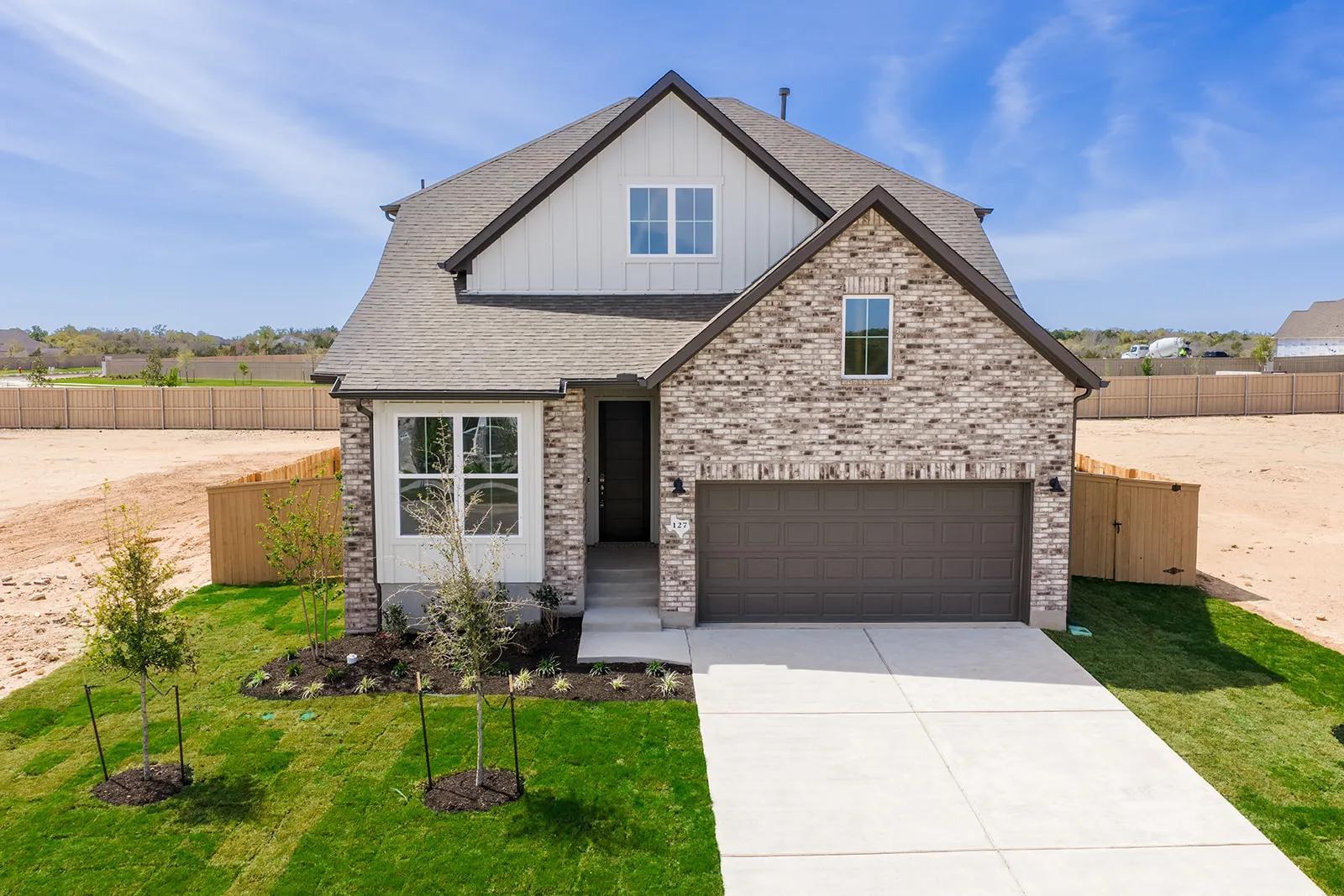 Listing photo 1 of 127  Silverbell Ln