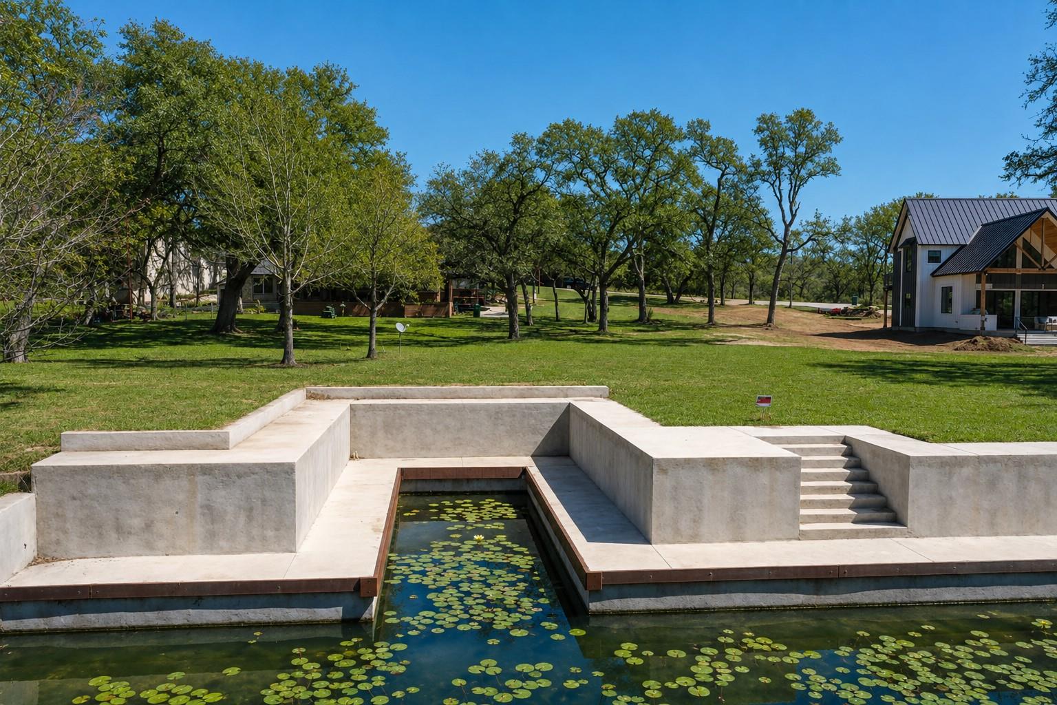 Listing photo 1 of 612  Pecan Creek None