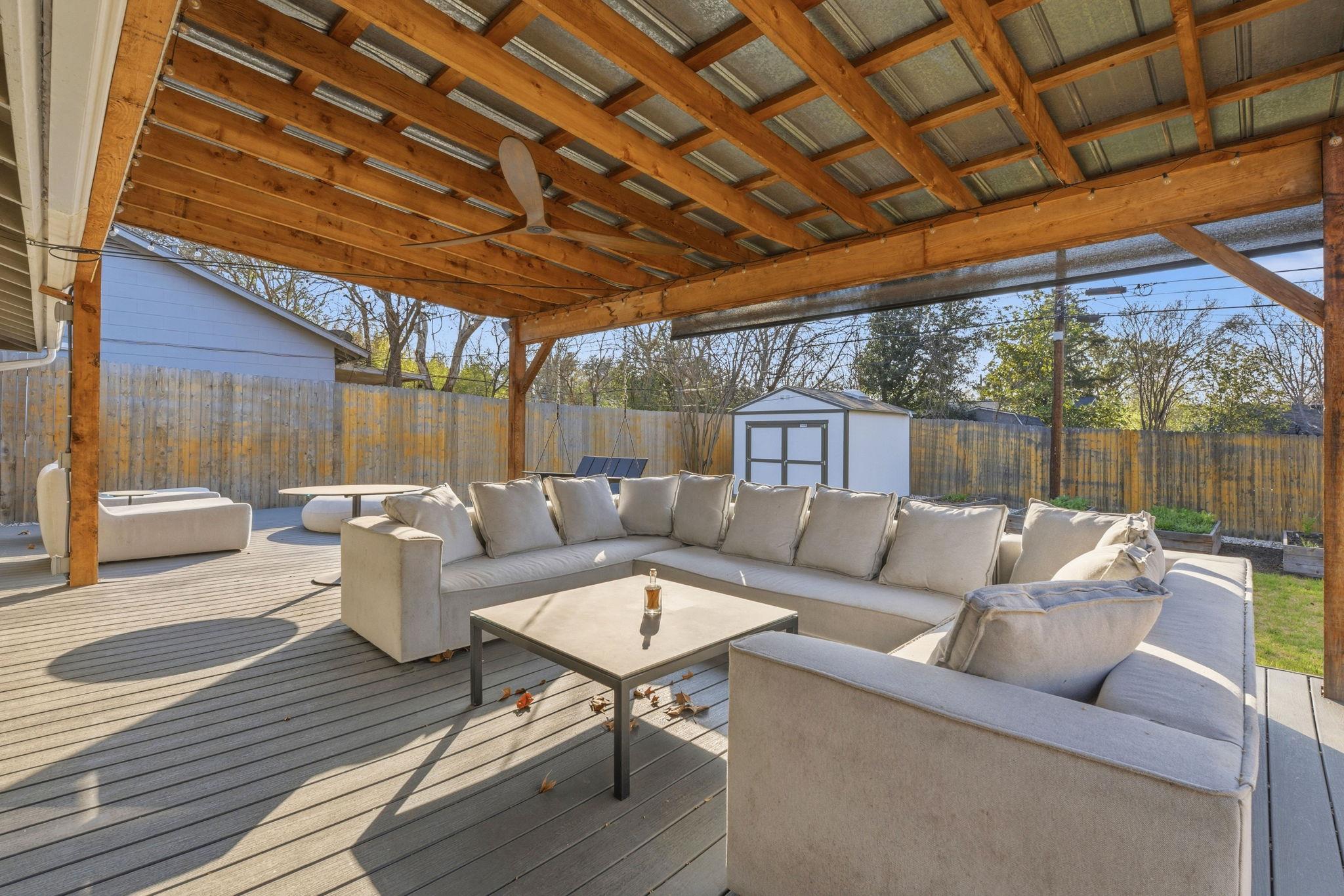 Listing photo 1 of 2612  Little John Ln