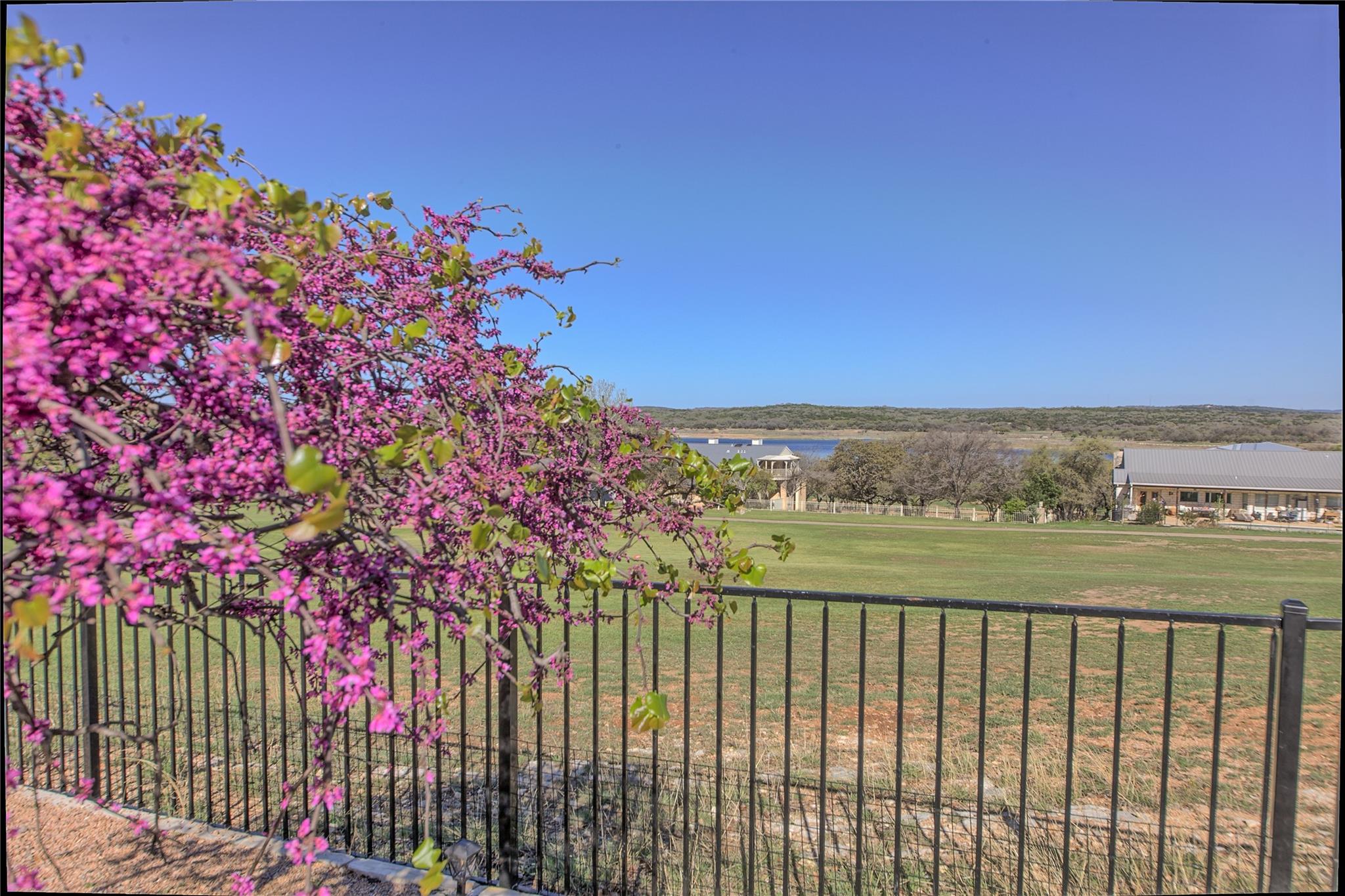 Listing photo 1 of 4810  Turnback St