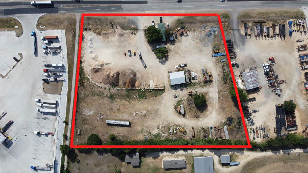 Map / location featuring property parcel outlined