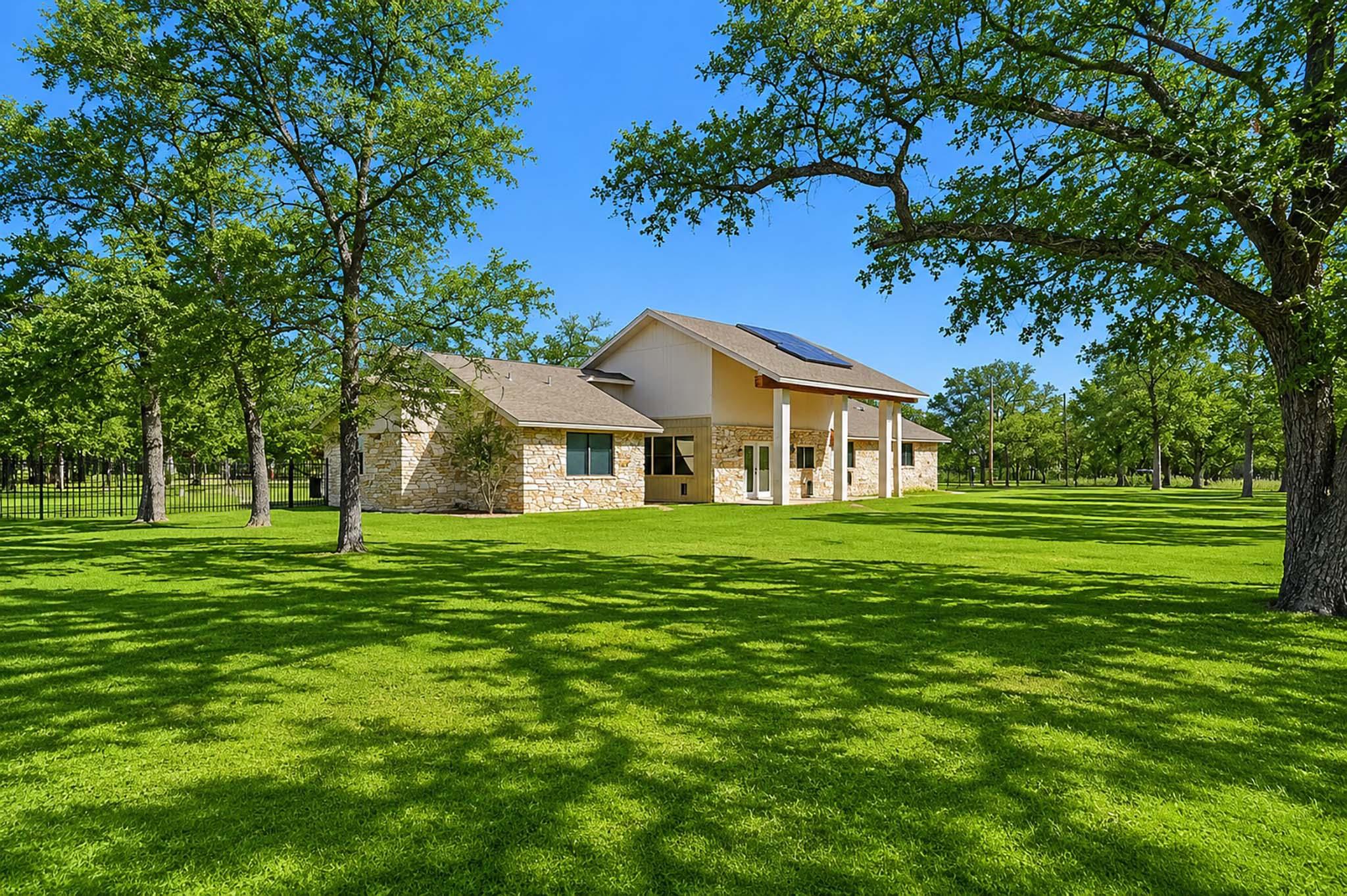 Listing photo 1 of 2906  Post River Rd