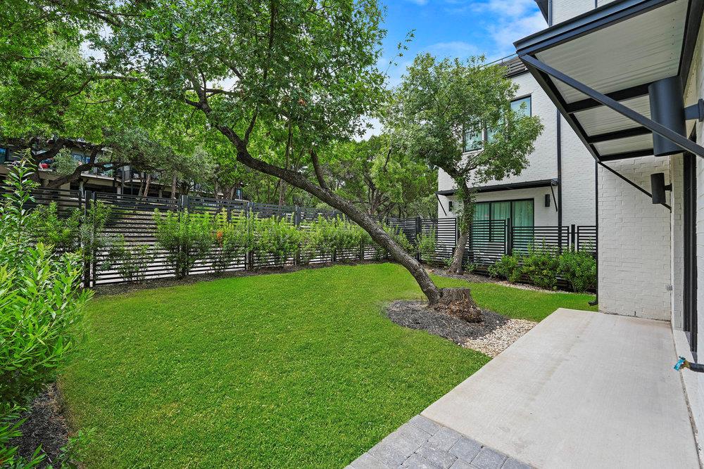 Listing photo 1 of 1719  Spyglass Dr  #17