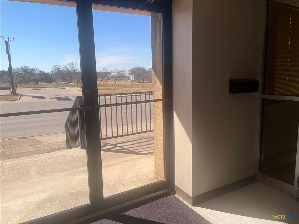 Listing photo 1 of 1305 S Key Ave