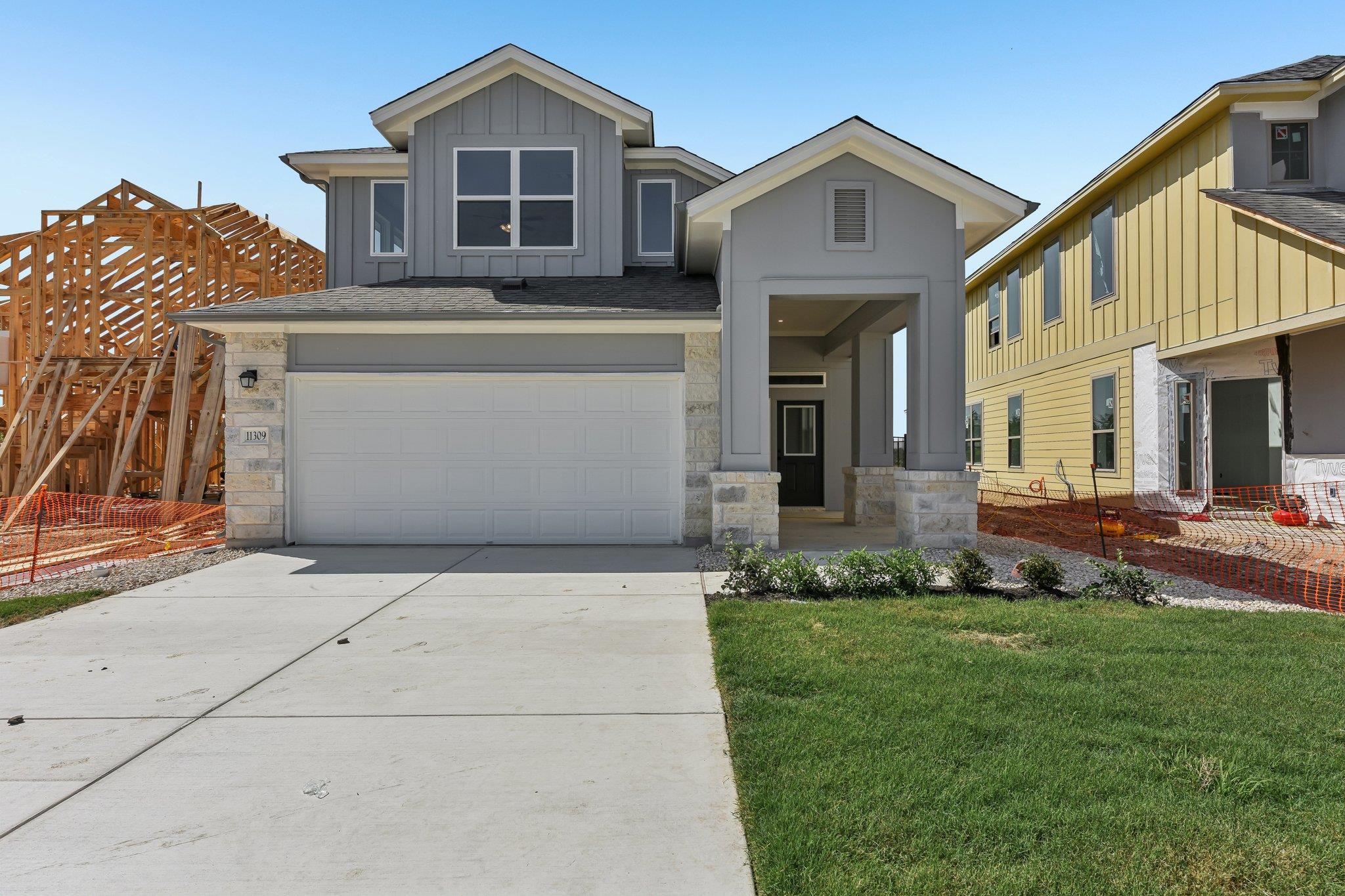 Listing photo 1 of 11309  Zip Cochise Way