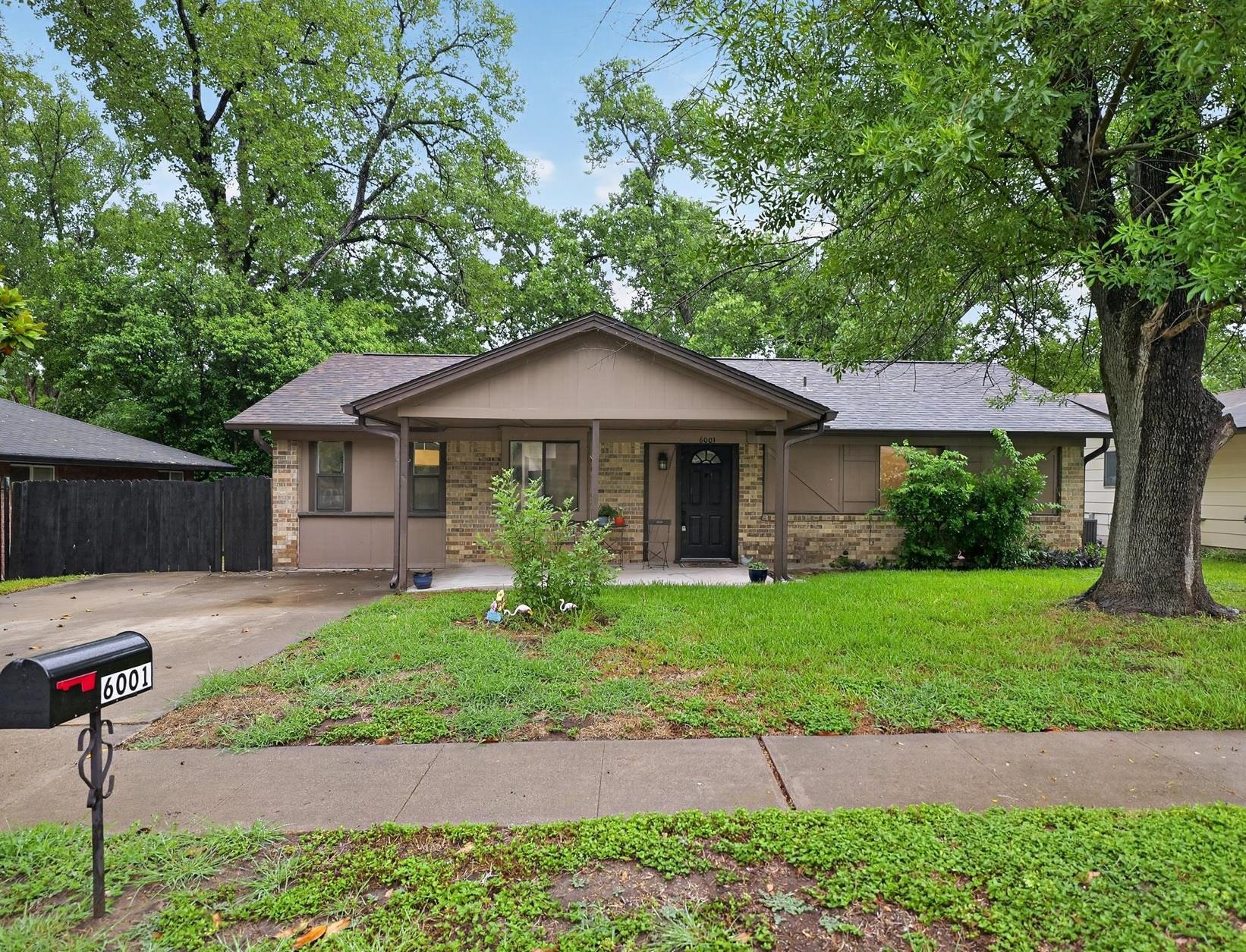 Listing photo 1 of 6001  Leisure Run Rd