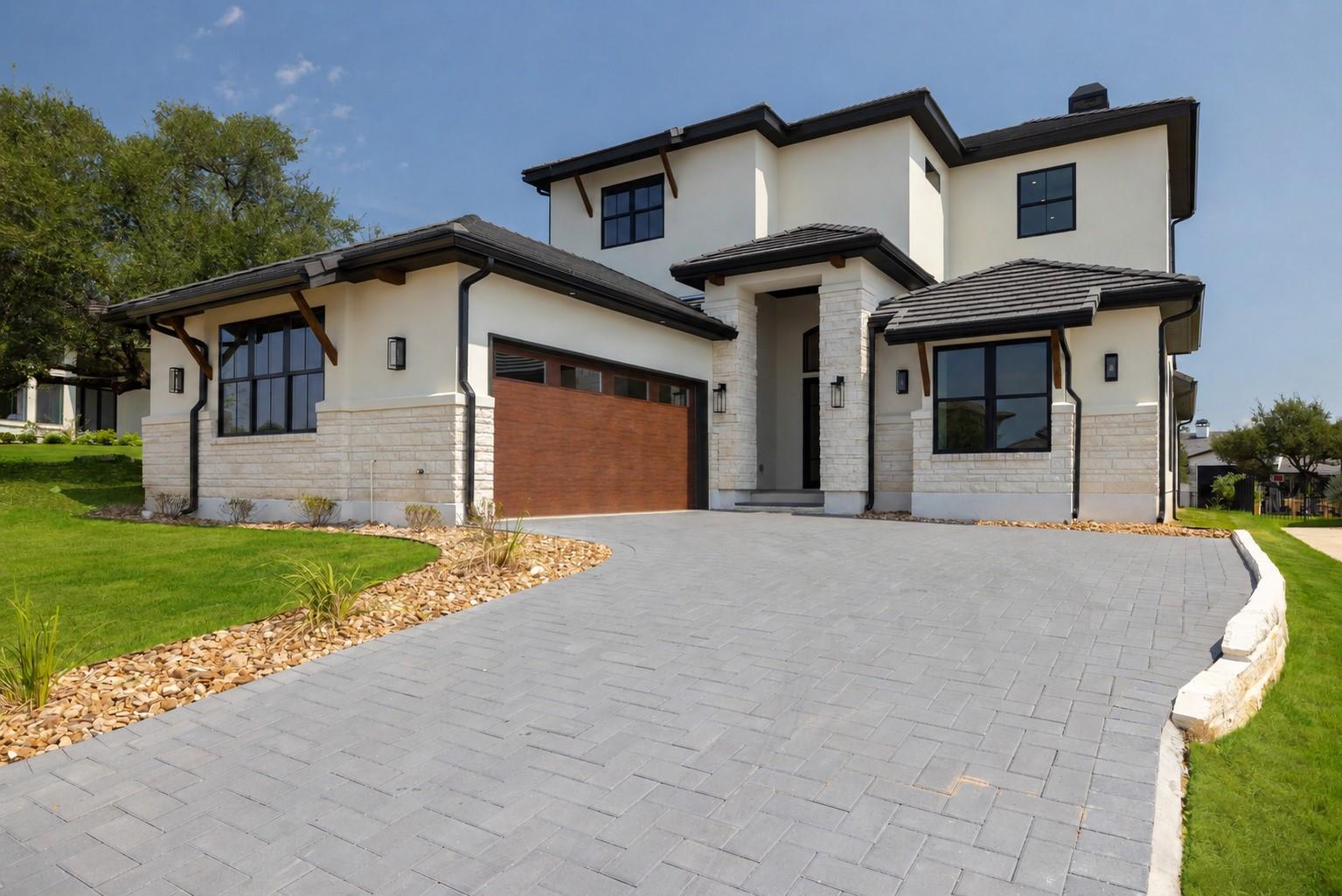 Ảnh nhà đang rao bán 1 của 903  Flint Ridge Trl