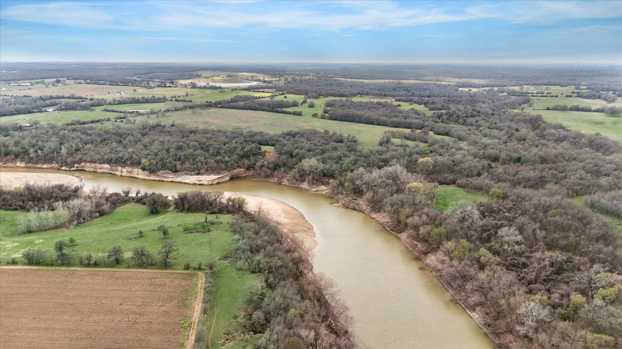 Listing photo 1 of 7281  County Road 358 Rd