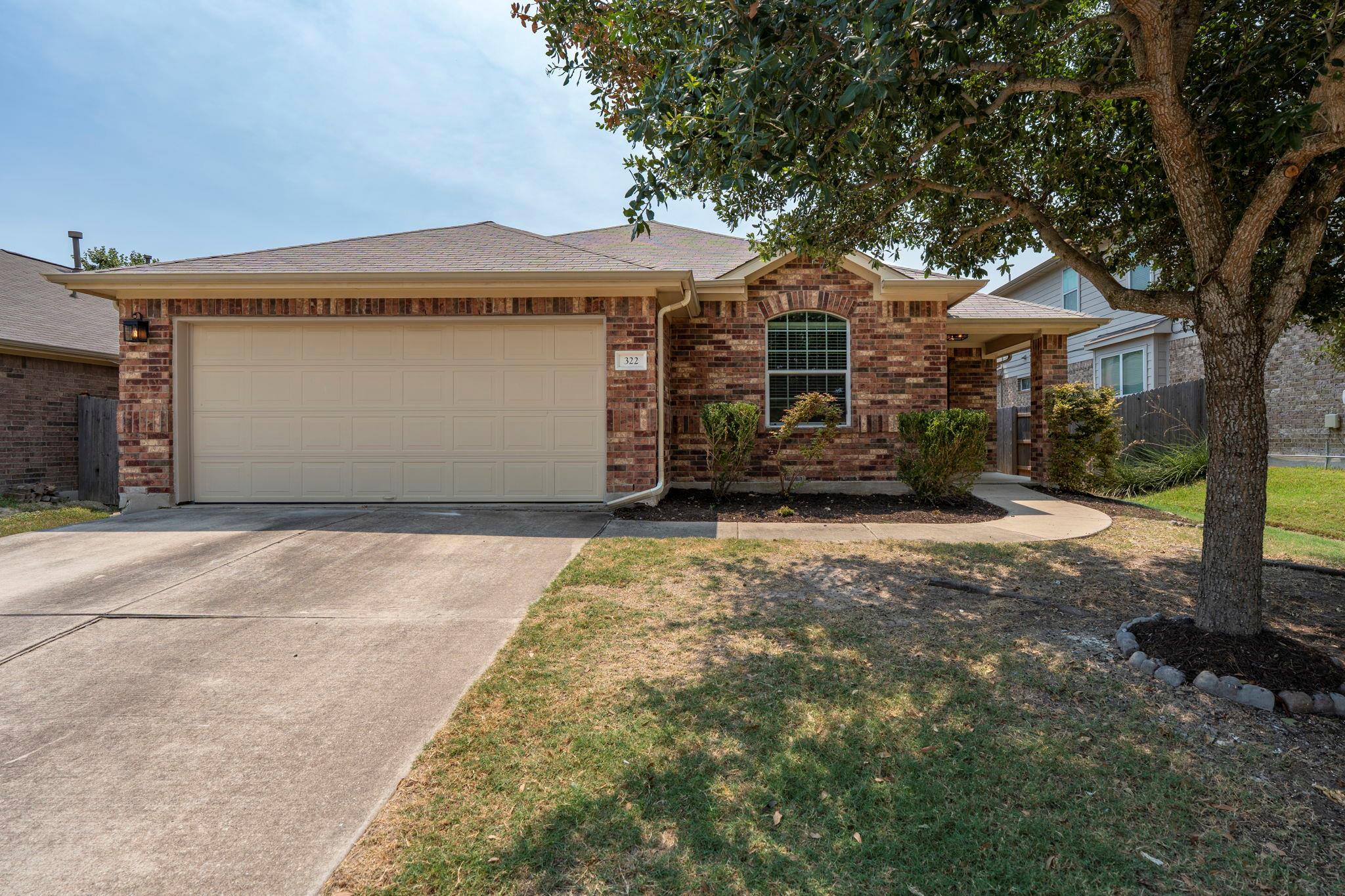 Listing photo 1 of 322  Strawberry Blonde Dr