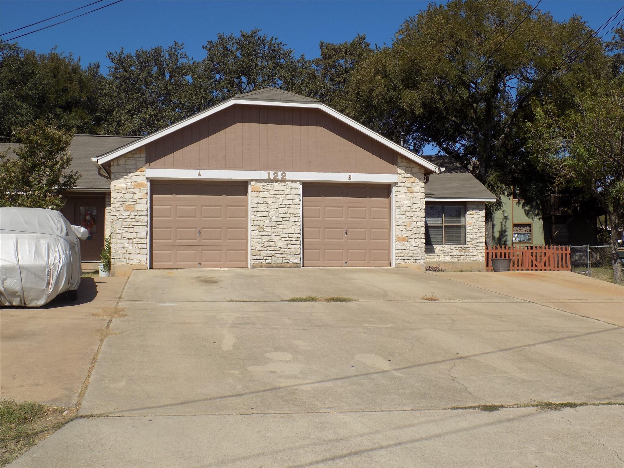 Listing photo 1 of 122  Verna Spur
