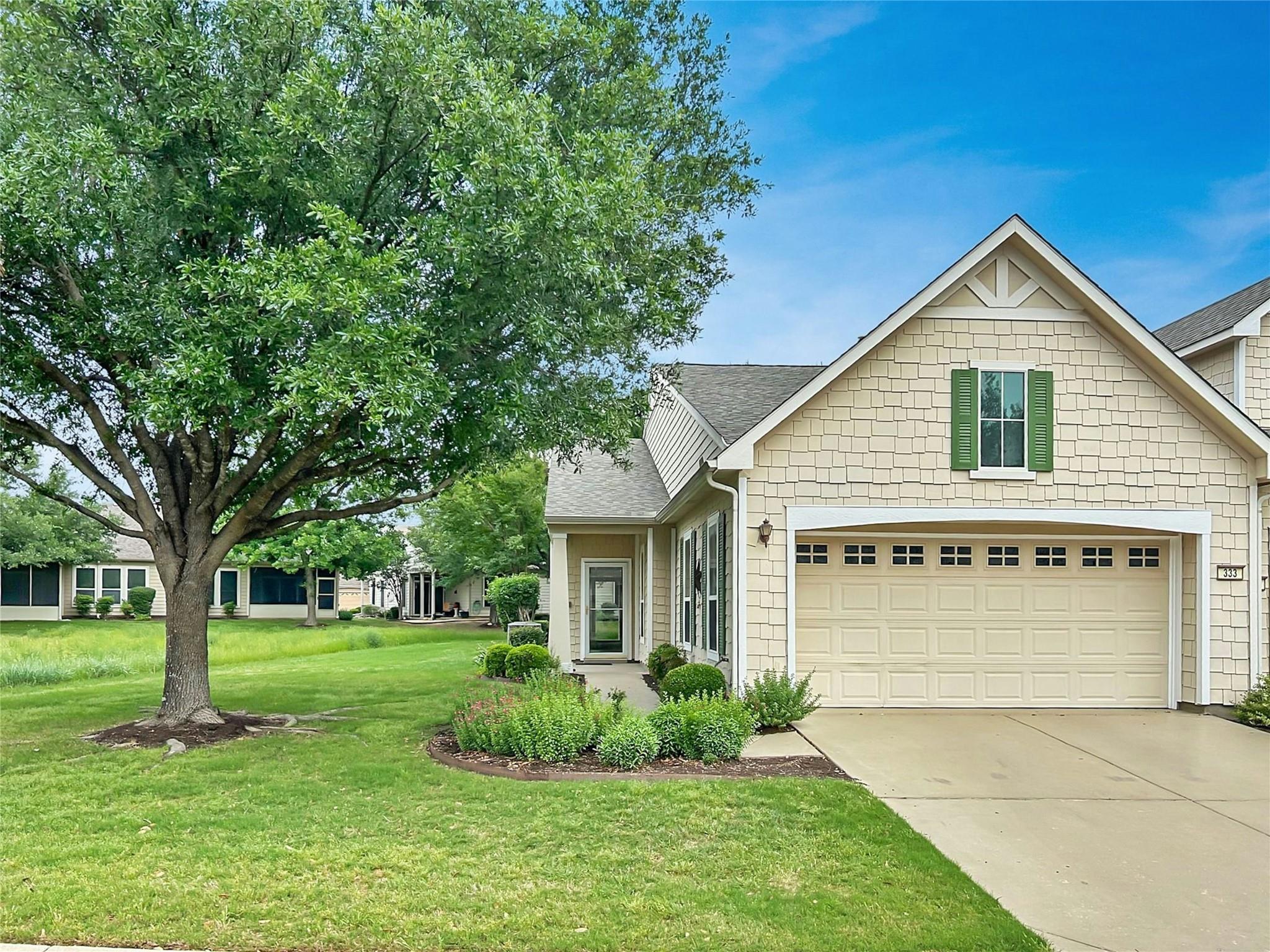 Listing photo 1 of 333  Portsmouth Dr