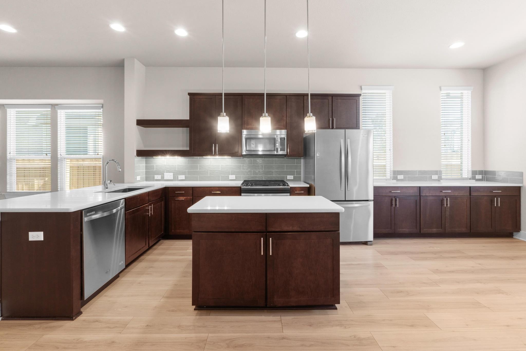 Listing photo 1 of 6409  Alleyton Dr