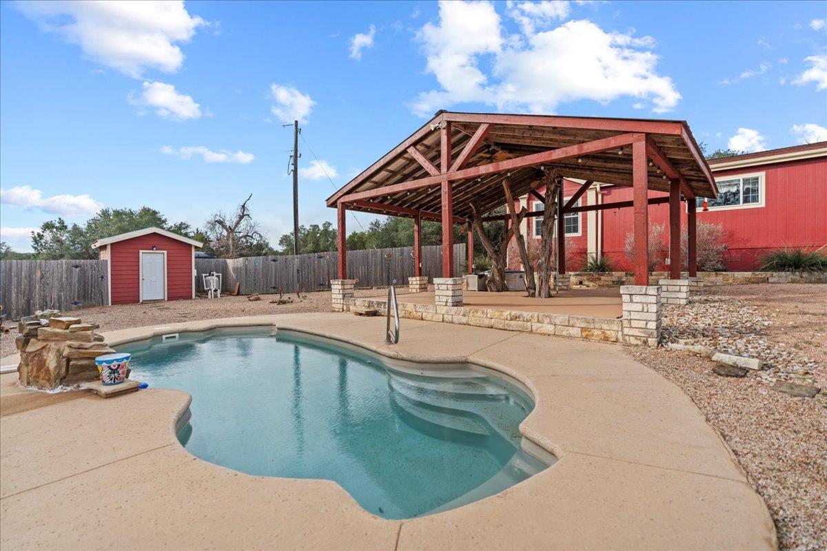 Listing photo 1 of 185  Trails End Rd