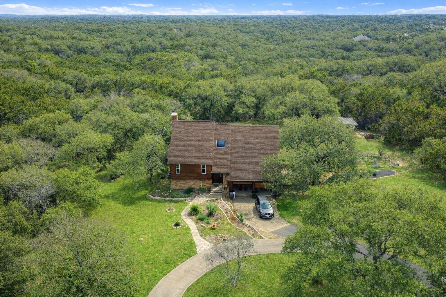 Listing photo 1 of 407  Pioneer Trl