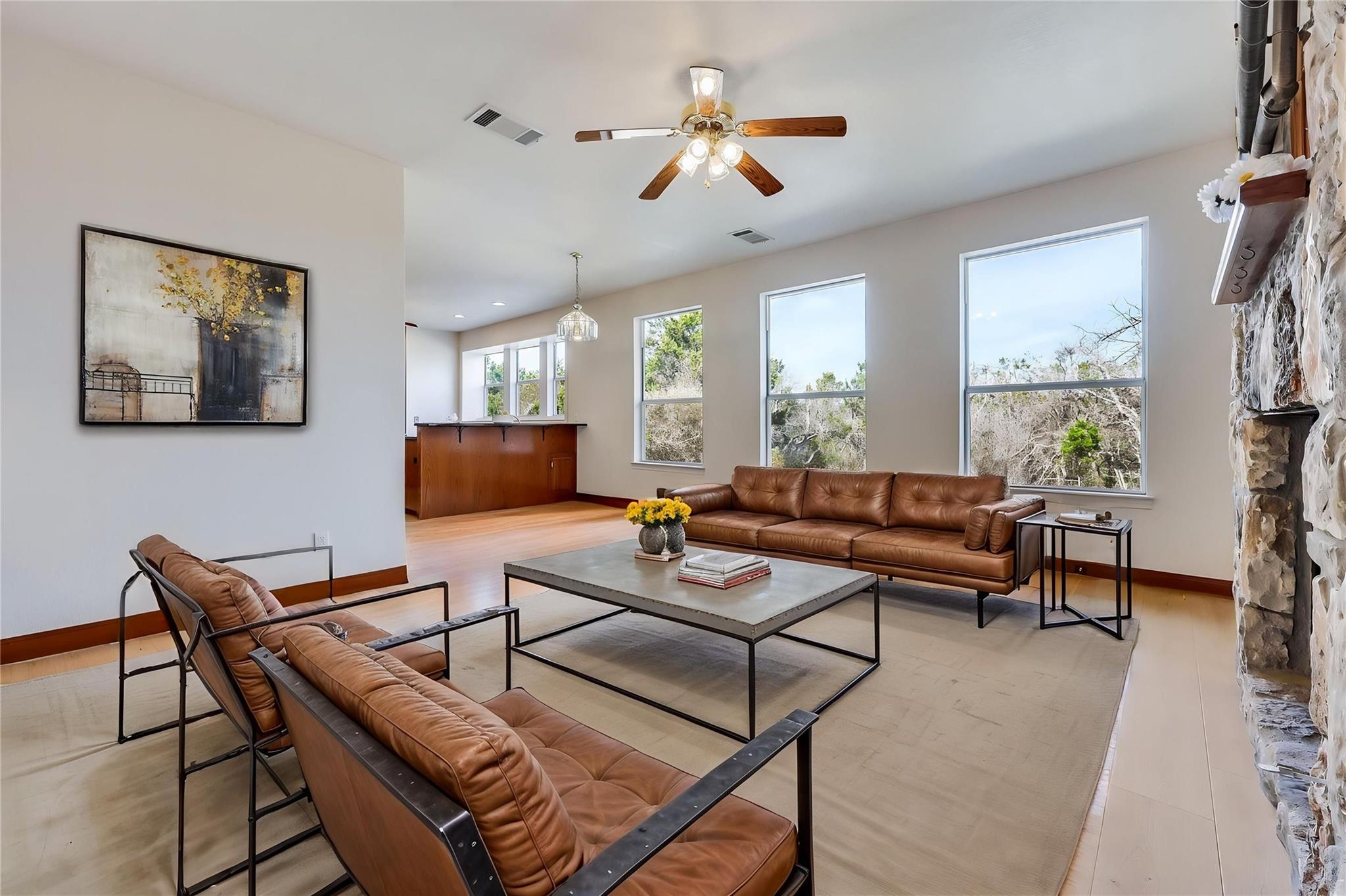 Listing photo 1 of 17706 N Rim Dr