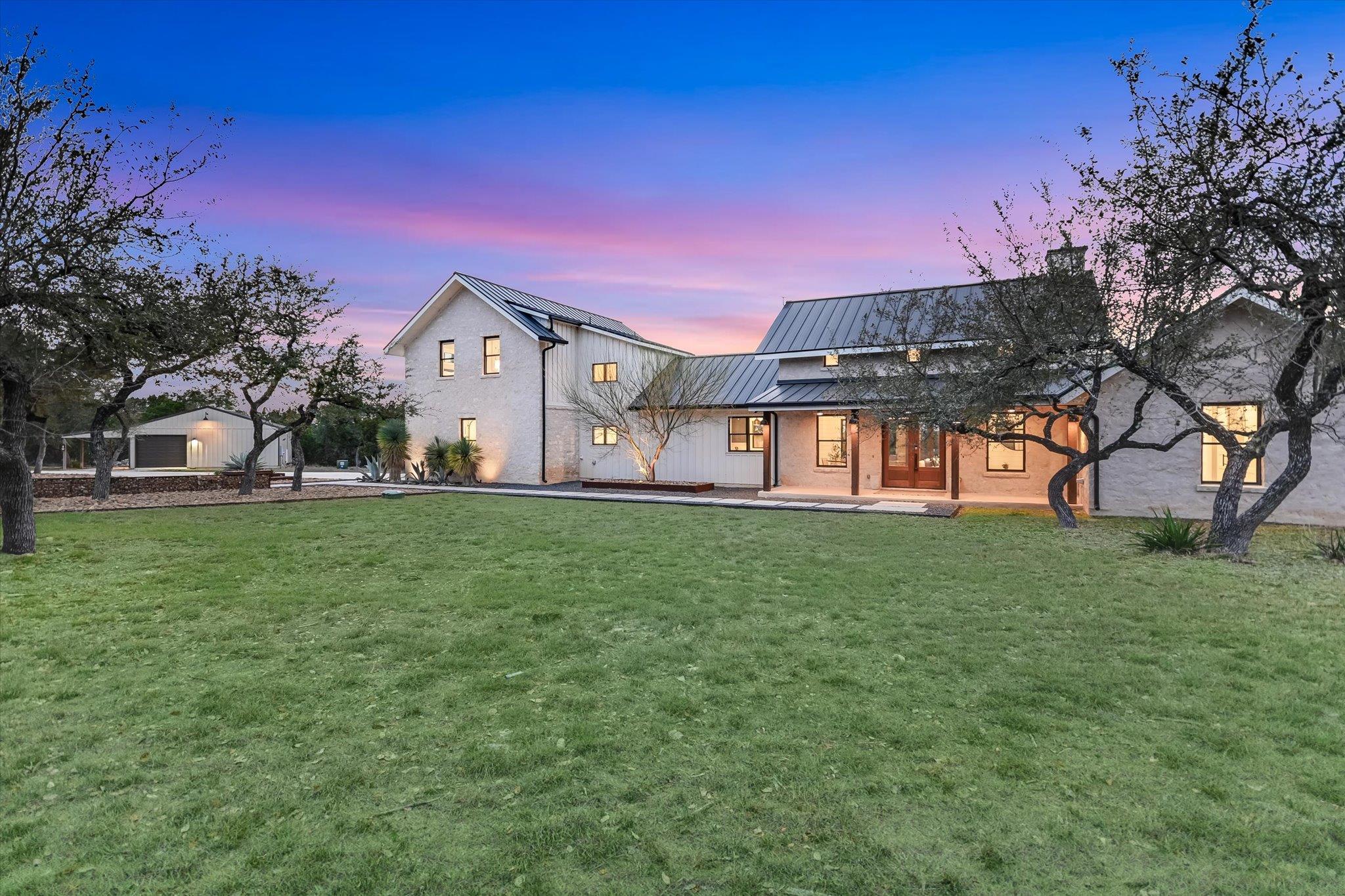 Listing photo 1 of 6434  MUSTANG VALLEY Trl