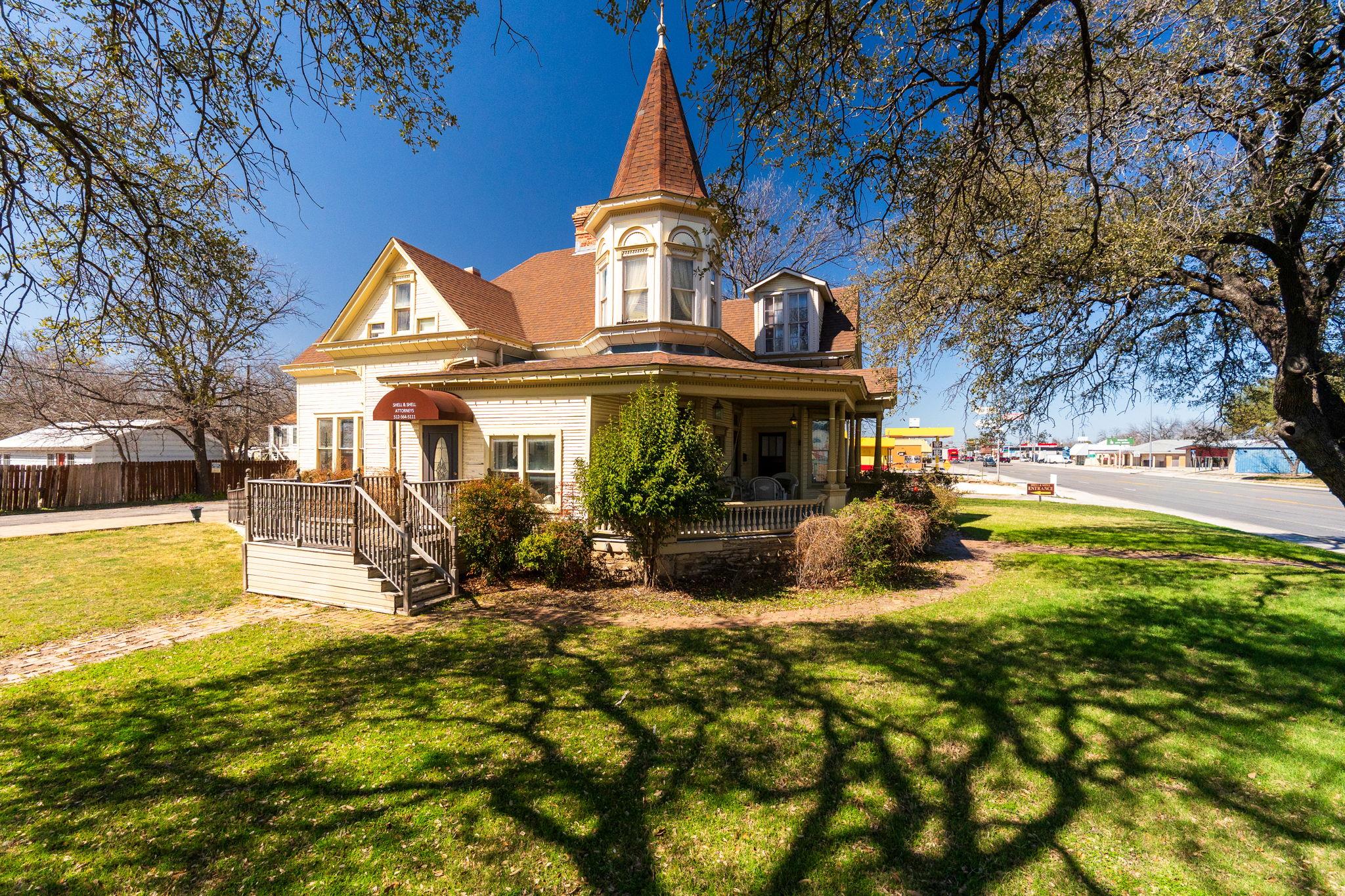 Listing photo 1 of 606 S Key Ave