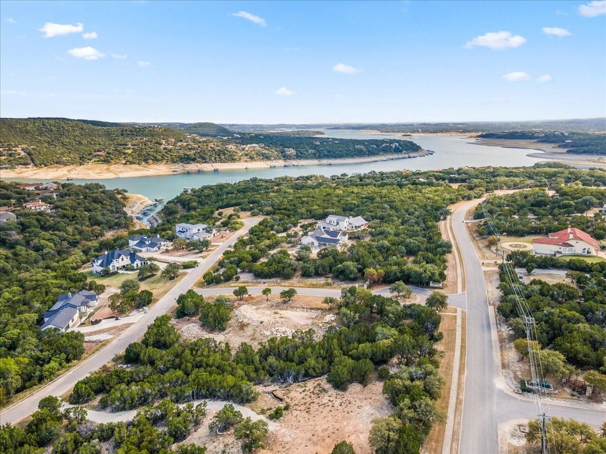Listing photo 1 of 17620  Hunters Hollow None