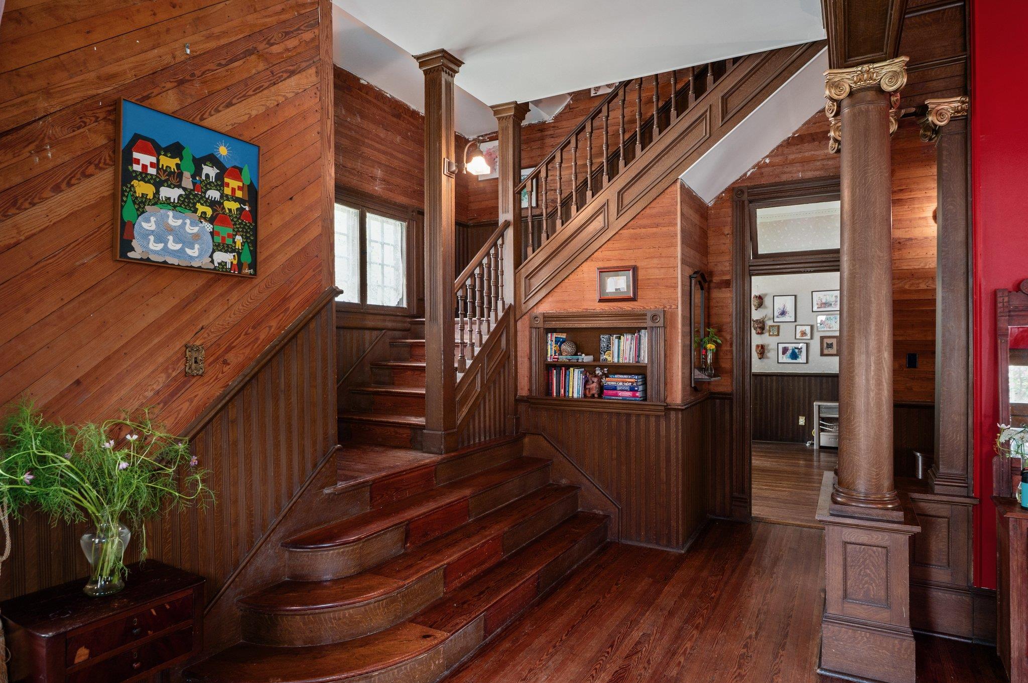 124 N Hamilton St 매물 사진 1